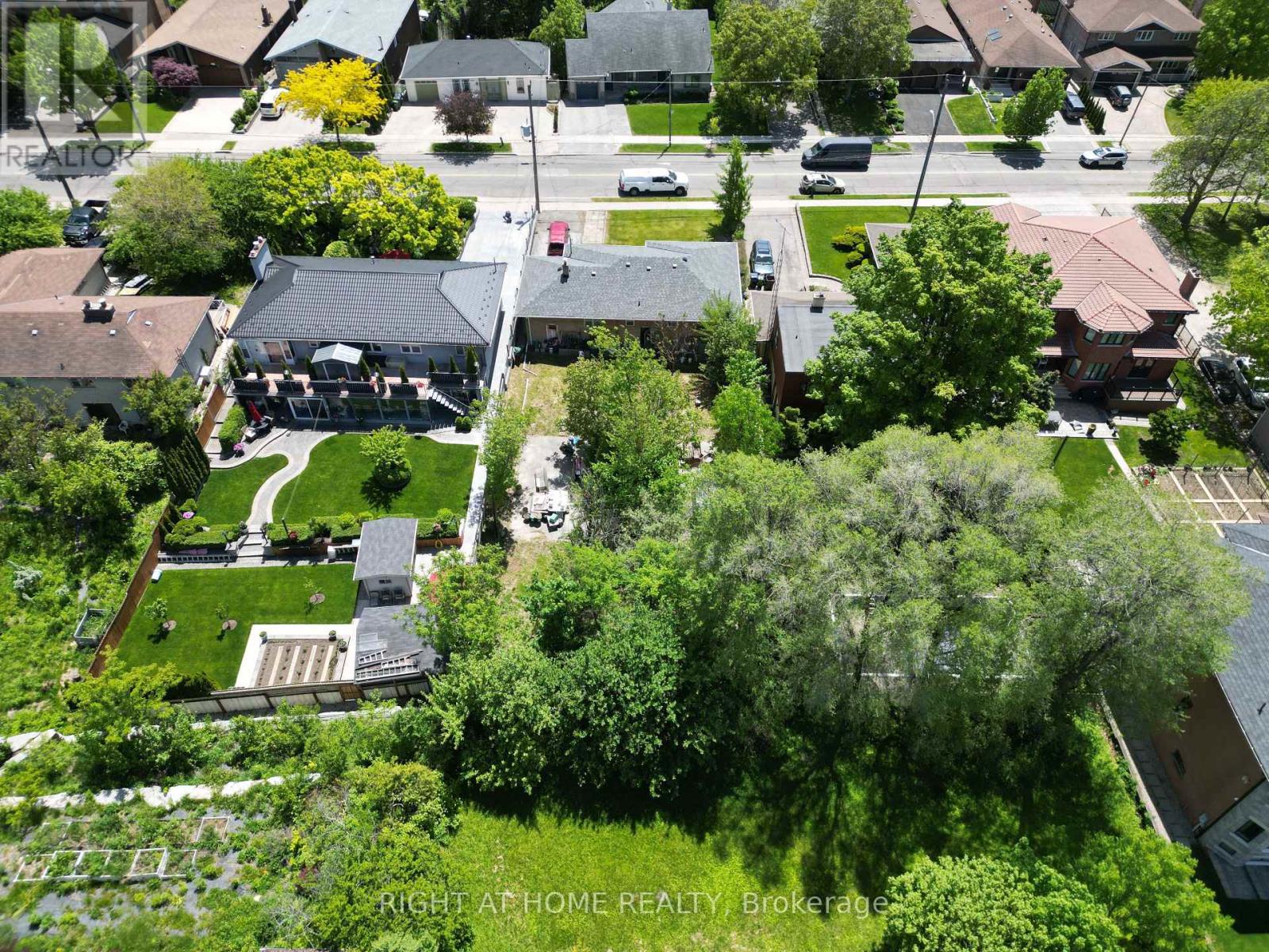 362 Maple Leaf Drive, Toronto (maple Leaf), Ontario
