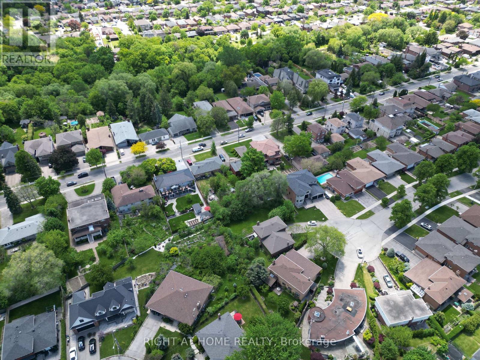 362 Maple Leaf Drive, Toronto (maple Leaf), Ontario