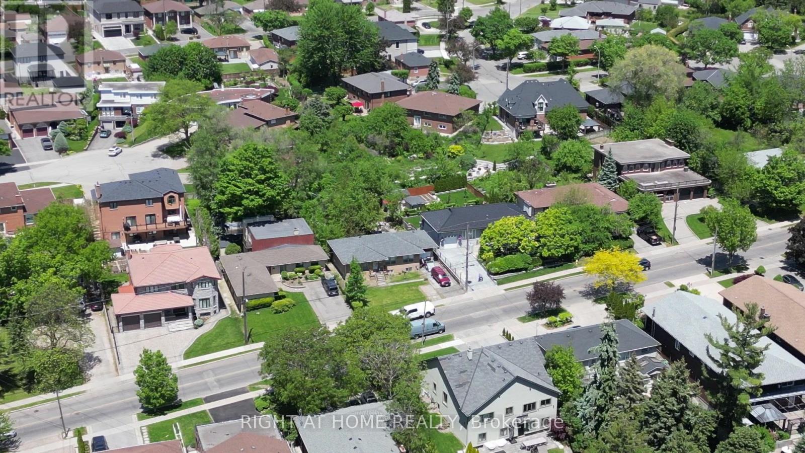 362 Maple Leaf Drive, Toronto (maple Leaf), Ontario