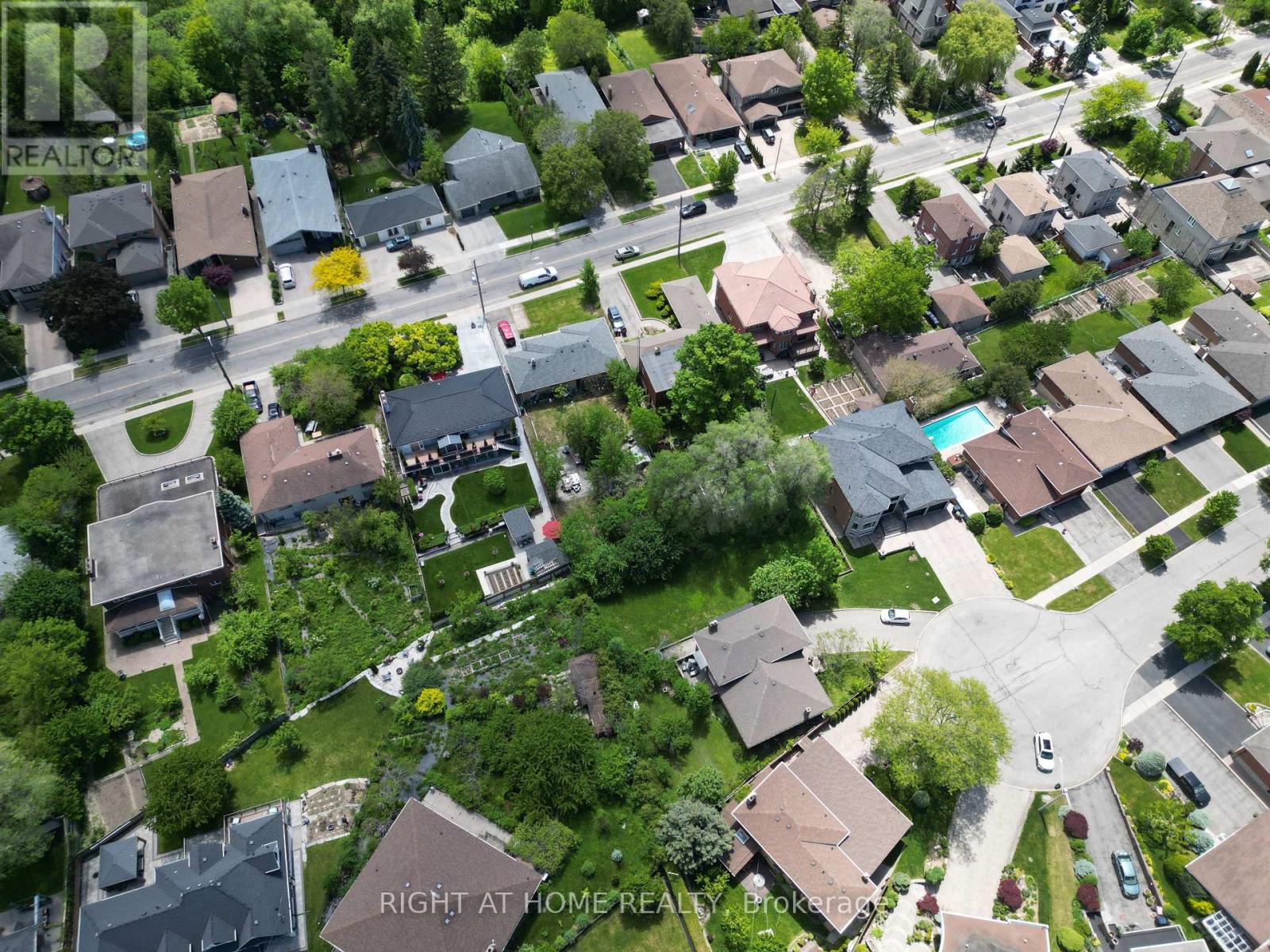 362 Maple Leaf Drive, Toronto (maple Leaf), Ontario