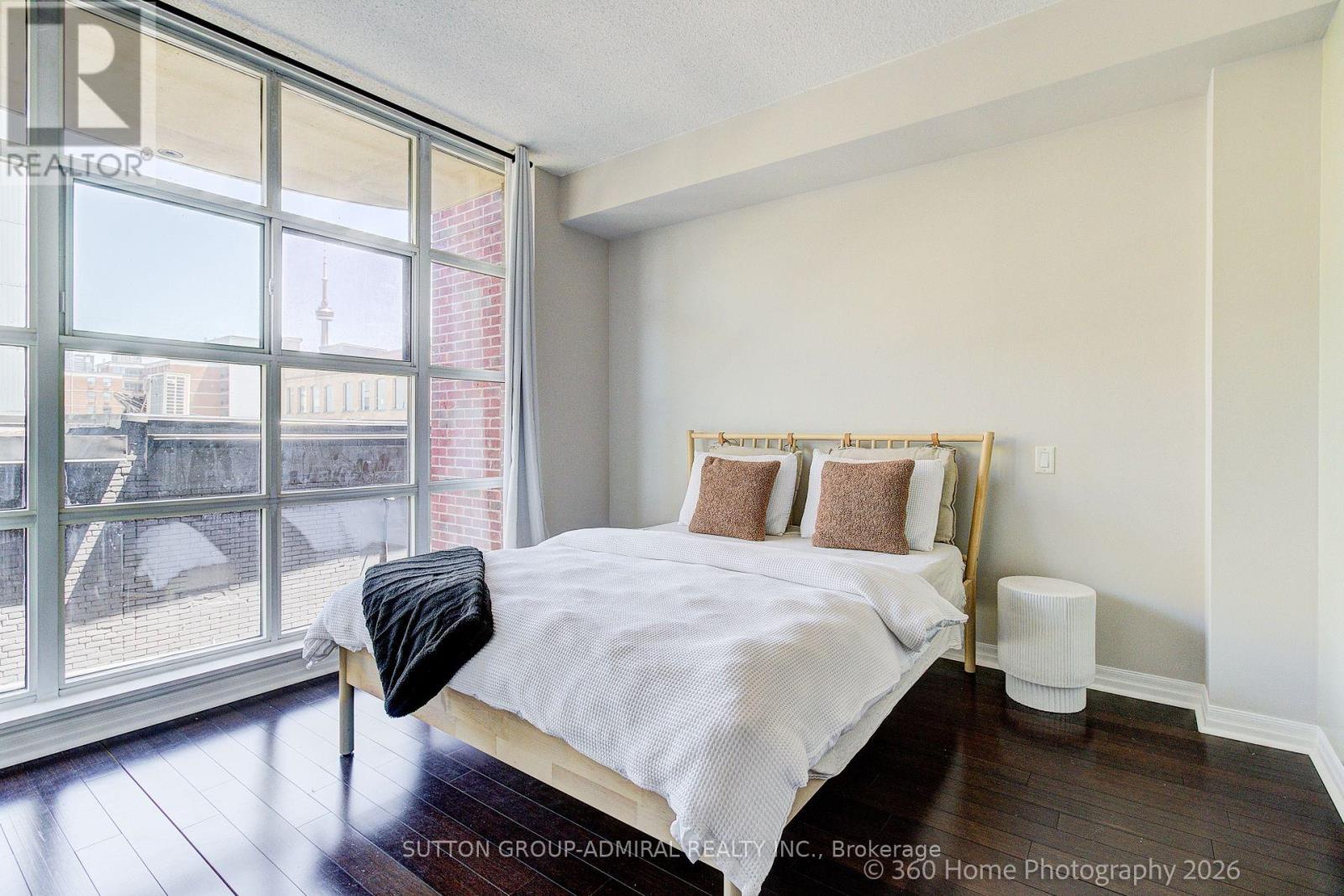 208 - 901 Queen Street W, Toronto (trinity-bellwoods), Ontario