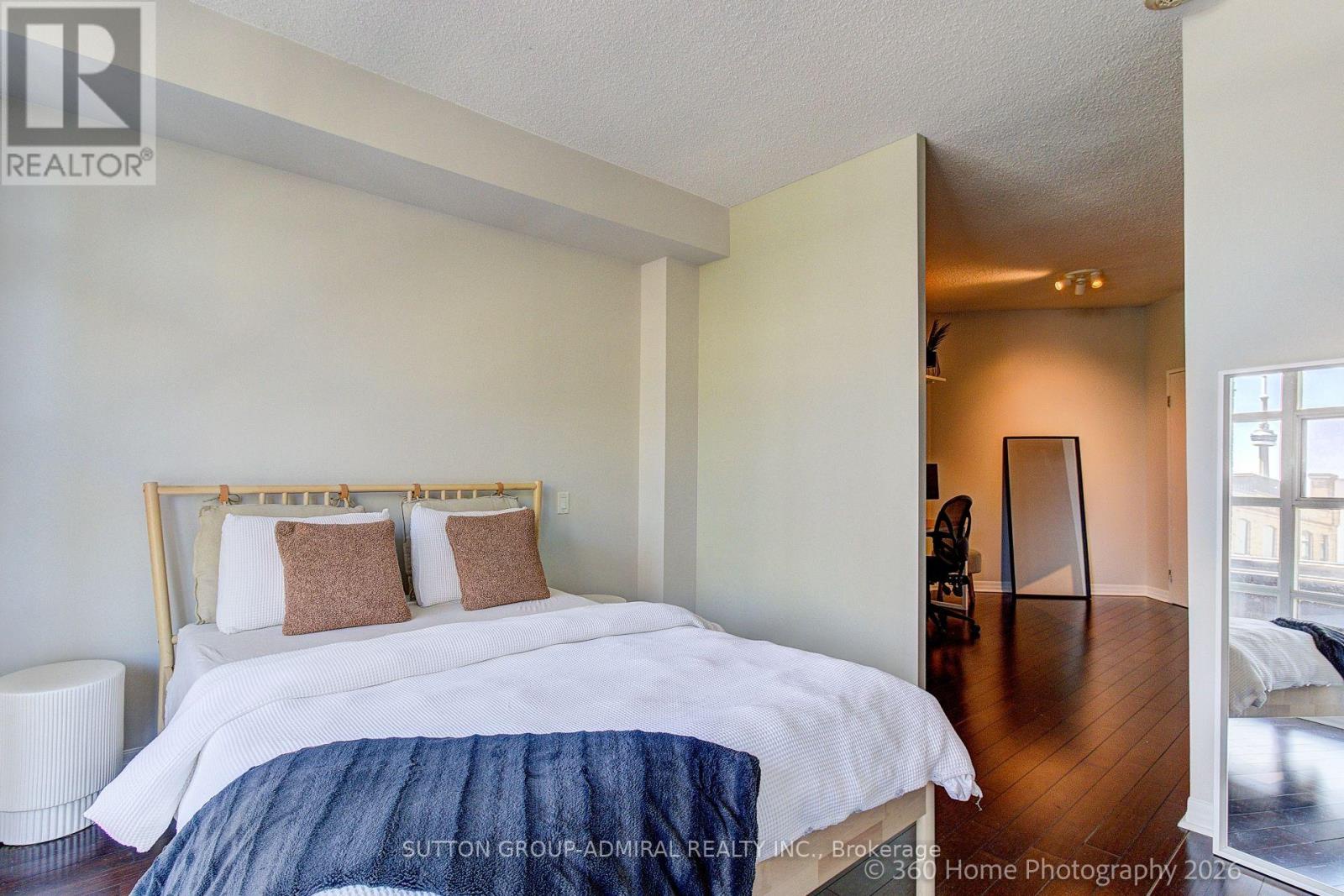 208 - 901 Queen Street W, Toronto (trinity-bellwoods), Ontario