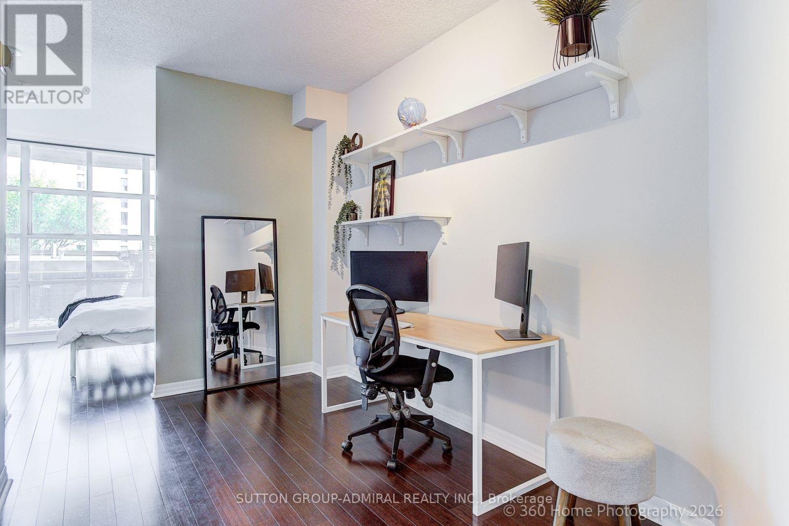 208 - 901 Queen Street W, Toronto (trinity-bellwoods), Ontario
