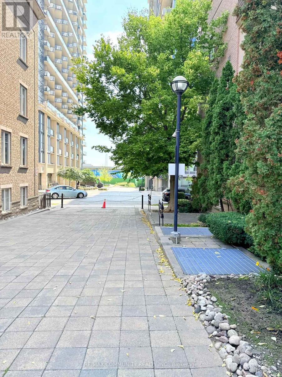 716 - 42 Western Battery Road, Toronto (niagara), Ontario
