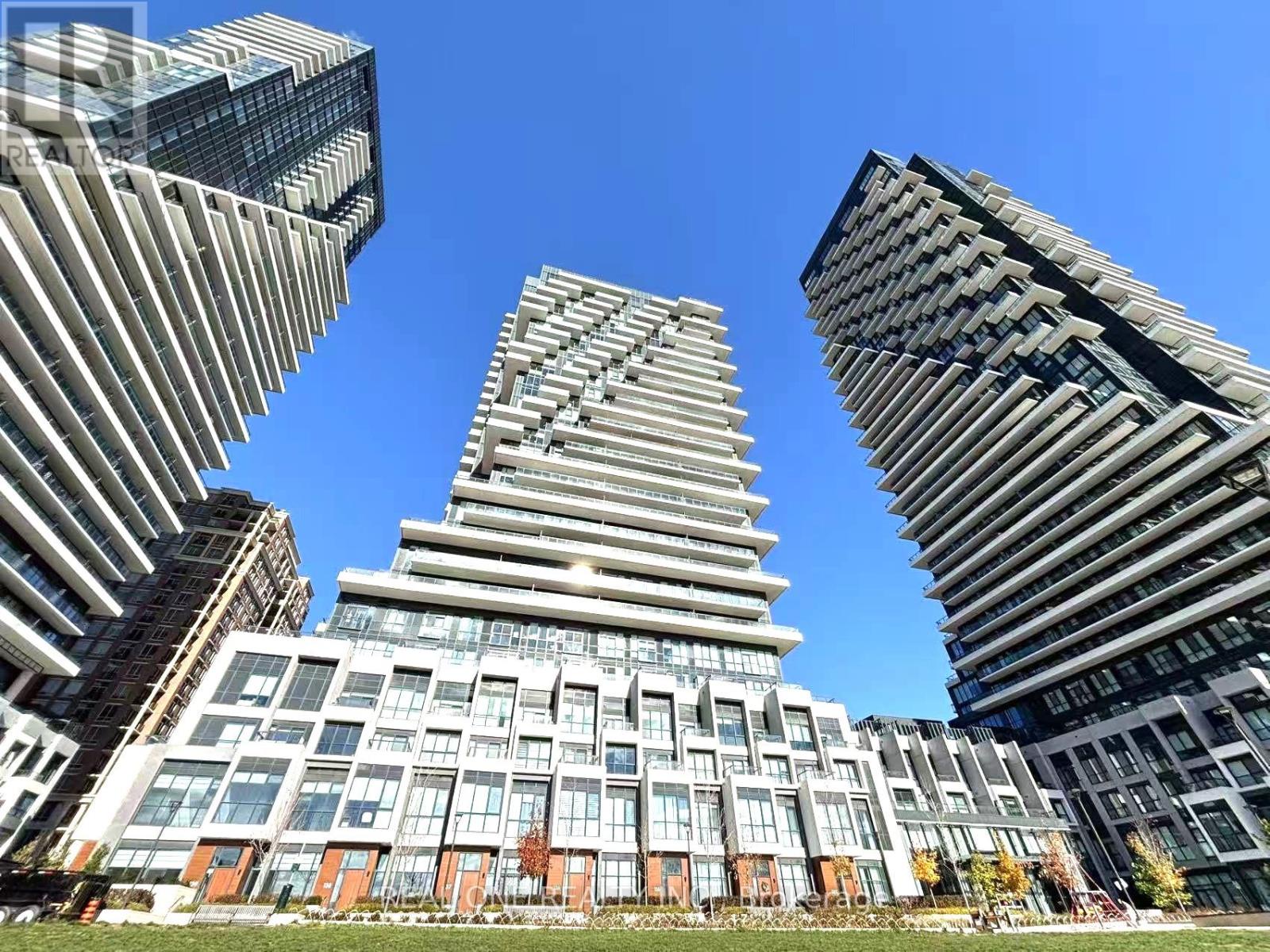 2704 - 30 Inn On The Park Drive, Toronto (banbury-don Mills), Ontario