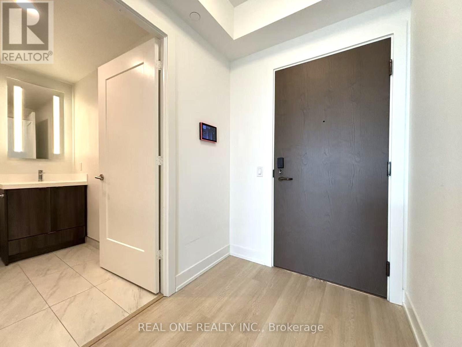 2704 - 30 Inn On The Park Drive, Toronto (banbury-don Mills), Ontario