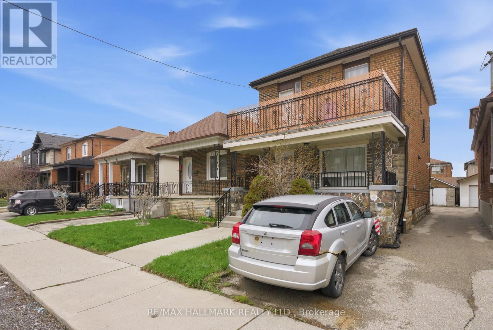 196 Livingstone Avenue, Toronto (briar Hill-belgravia), Ontario