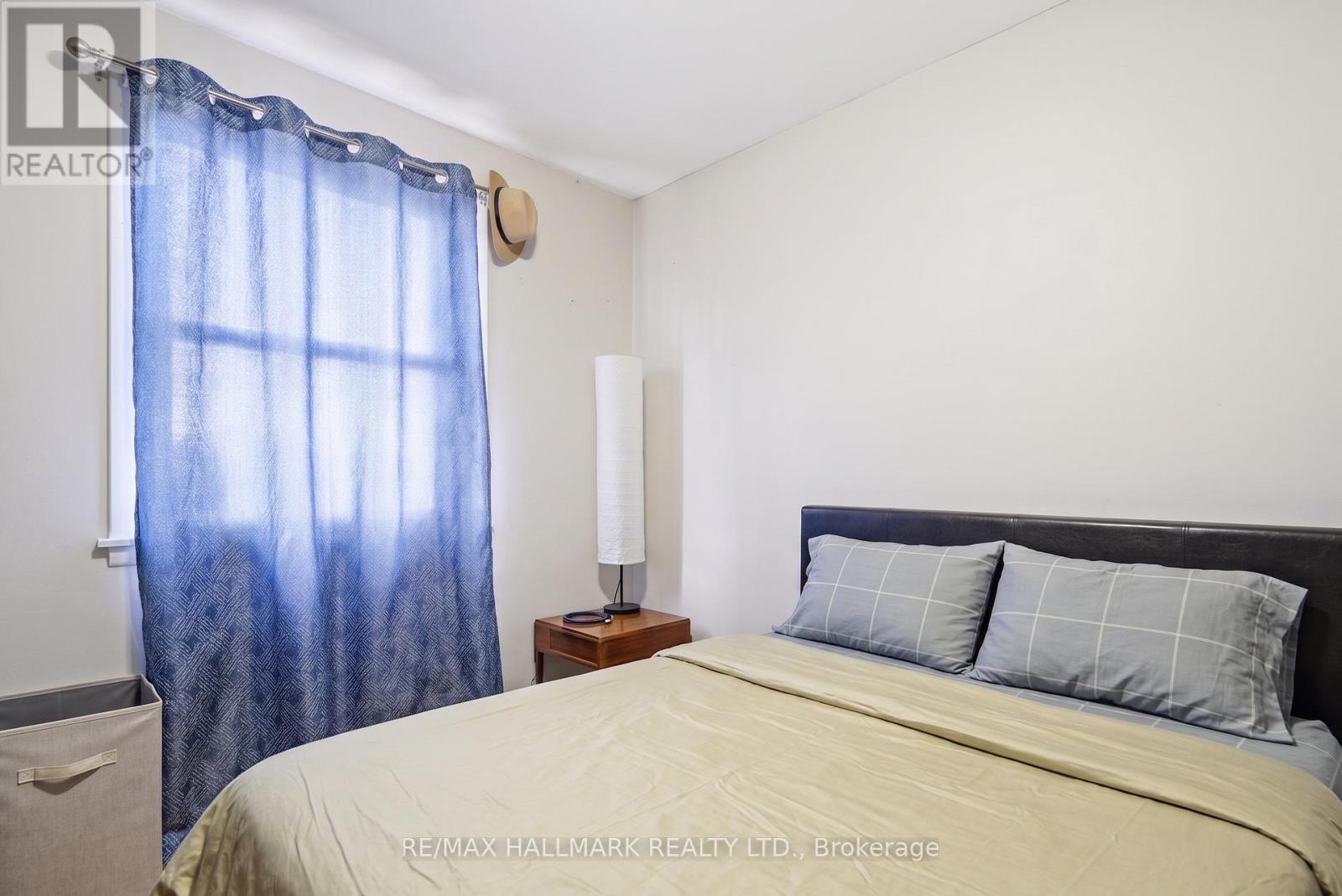 196 Livingstone Avenue, Toronto (briar Hill-belgravia), Ontario