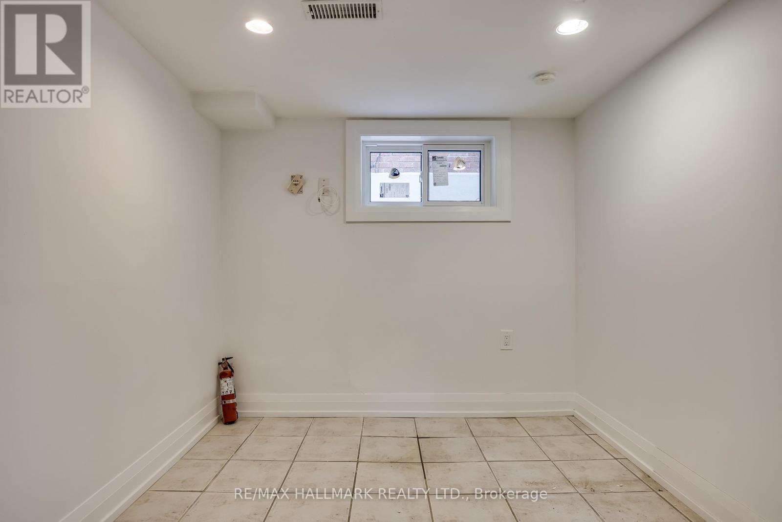 196 Livingstone Avenue, Toronto (briar Hill-belgravia), Ontario