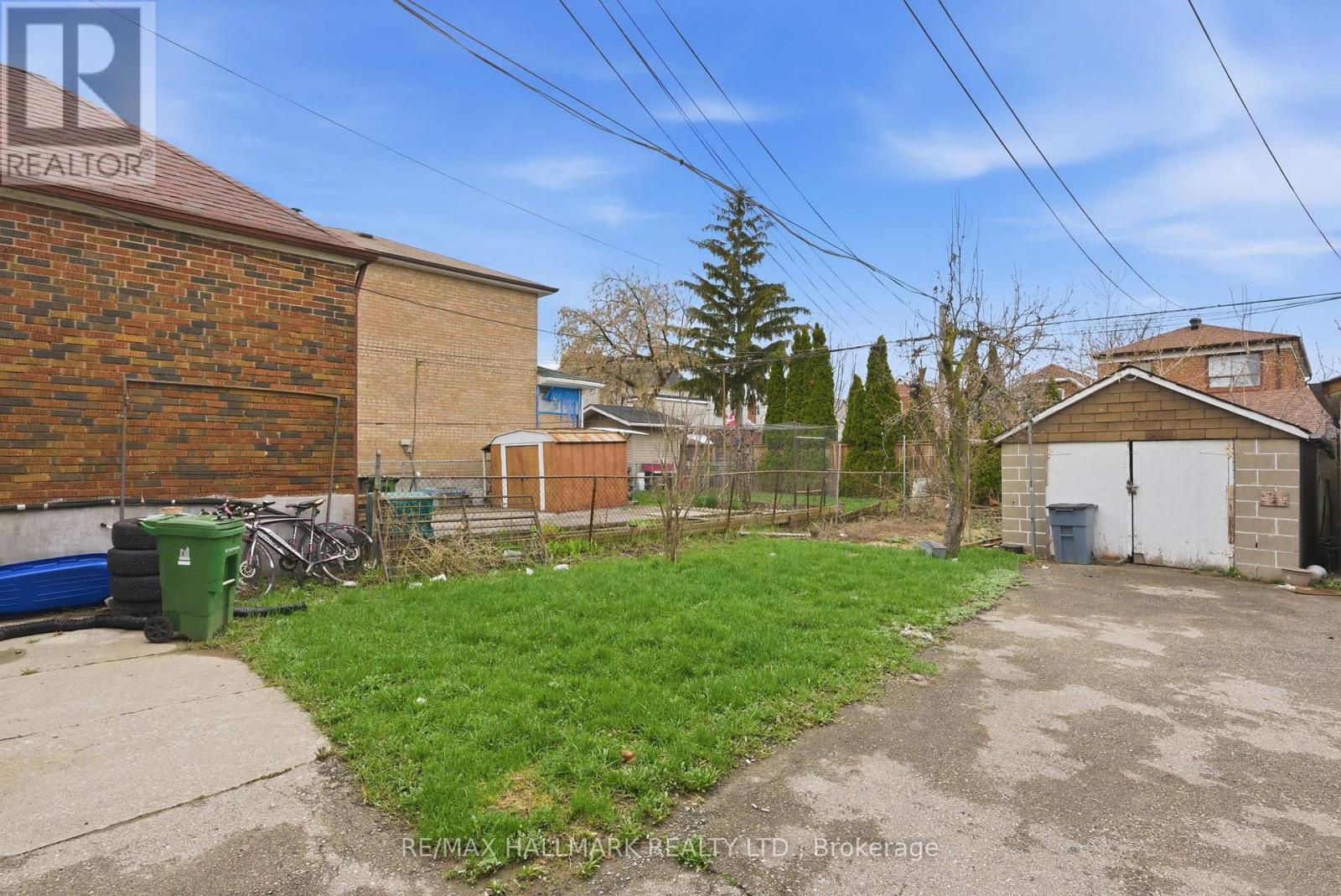 196 Livingstone Avenue, Toronto (briar Hill-belgravia), Ontario
