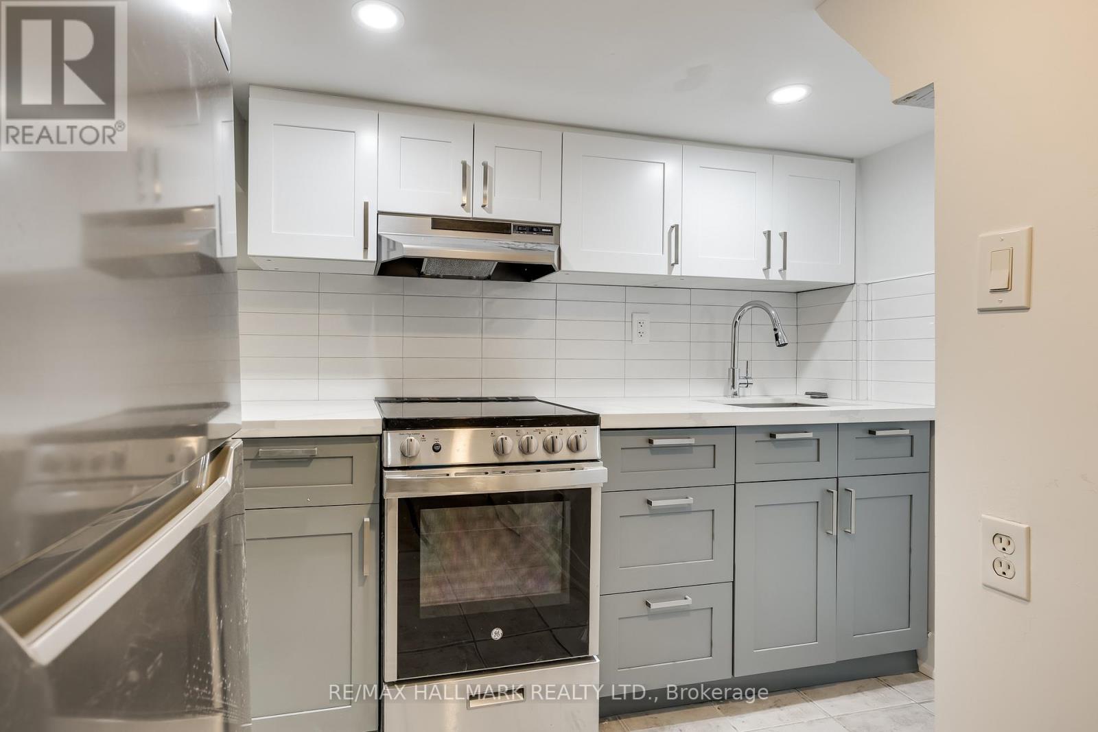 196 Livingstone Avenue, Toronto (briar Hill-belgravia), Ontario