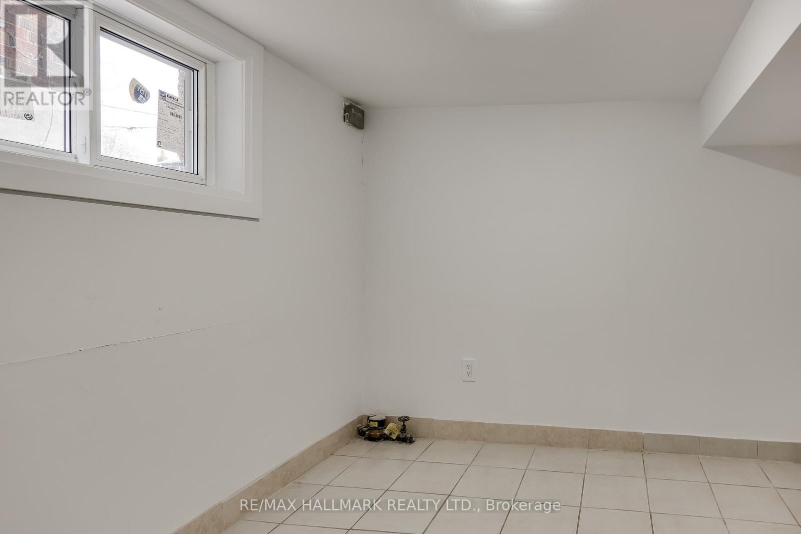 196 Livingstone Avenue, Toronto (briar Hill-belgravia), Ontario