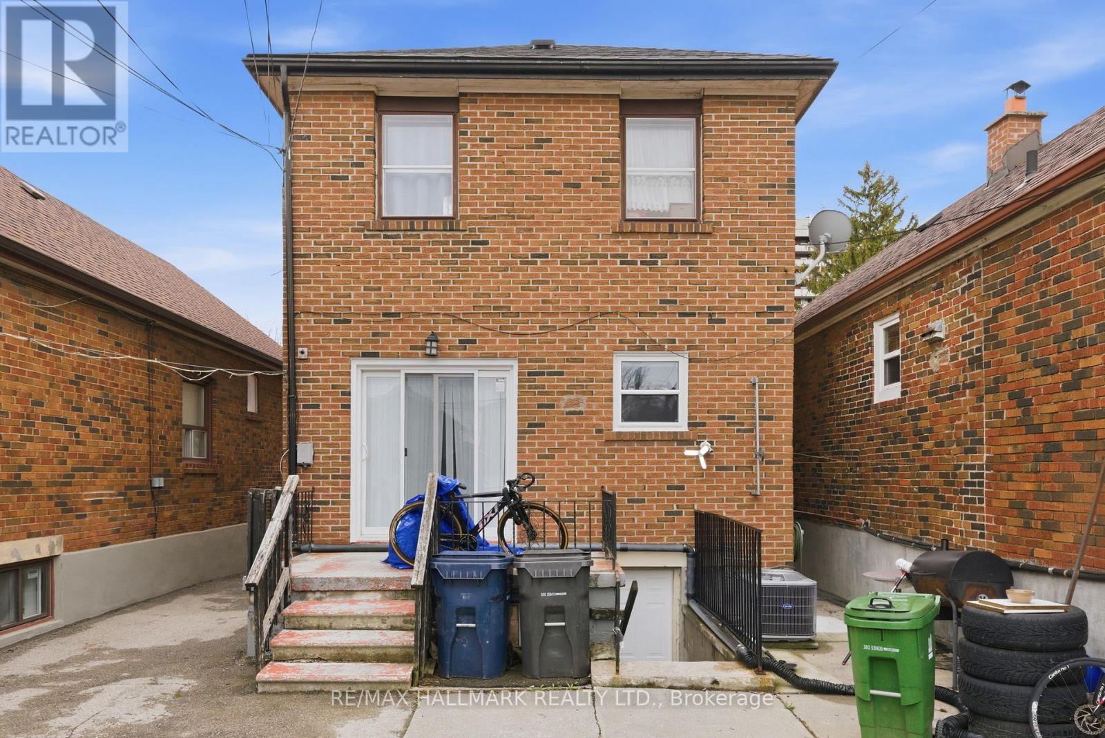 196 Livingstone Avenue, Toronto (briar Hill-belgravia), Ontario