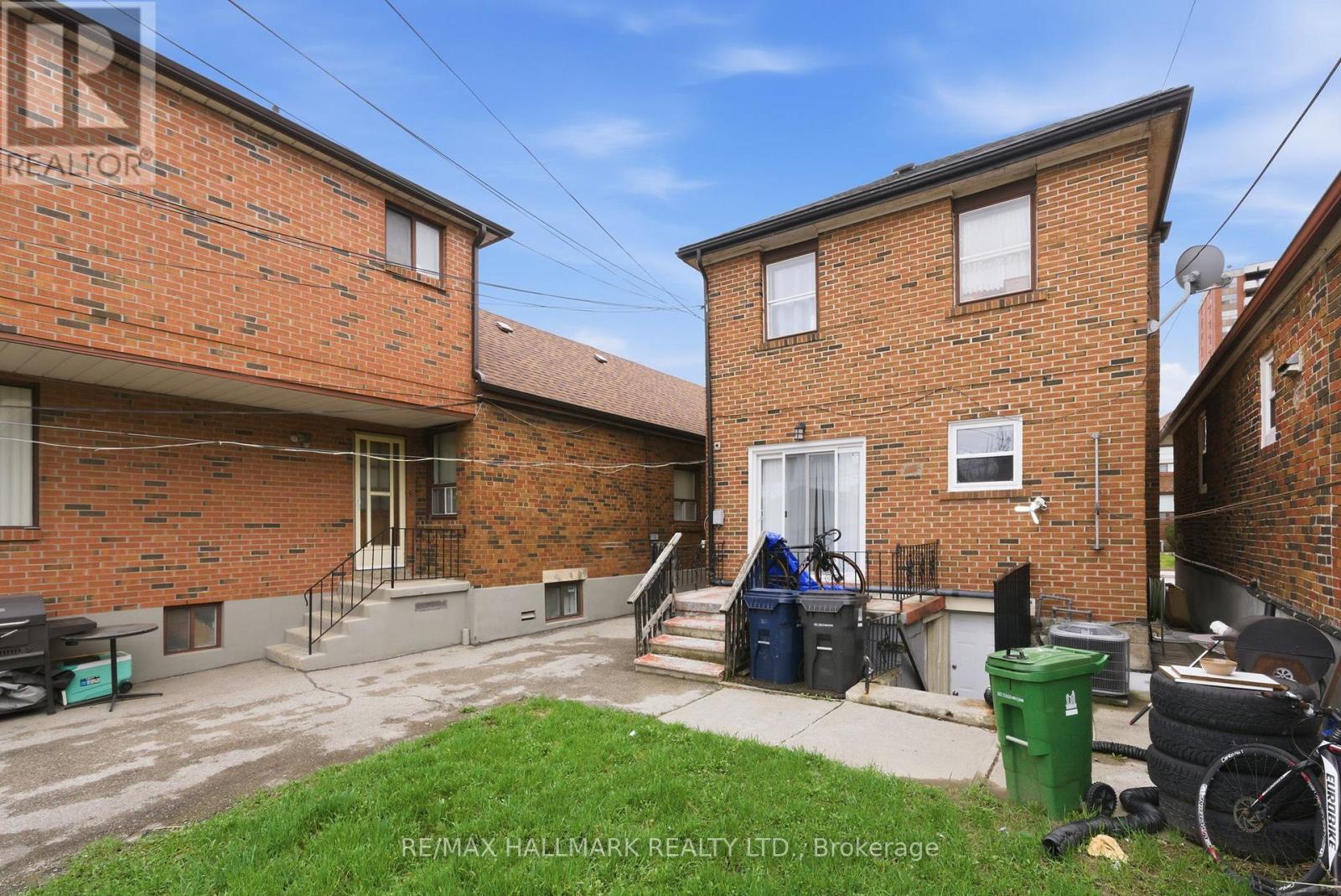 196 Livingstone Avenue, Toronto (briar Hill-belgravia), Ontario
