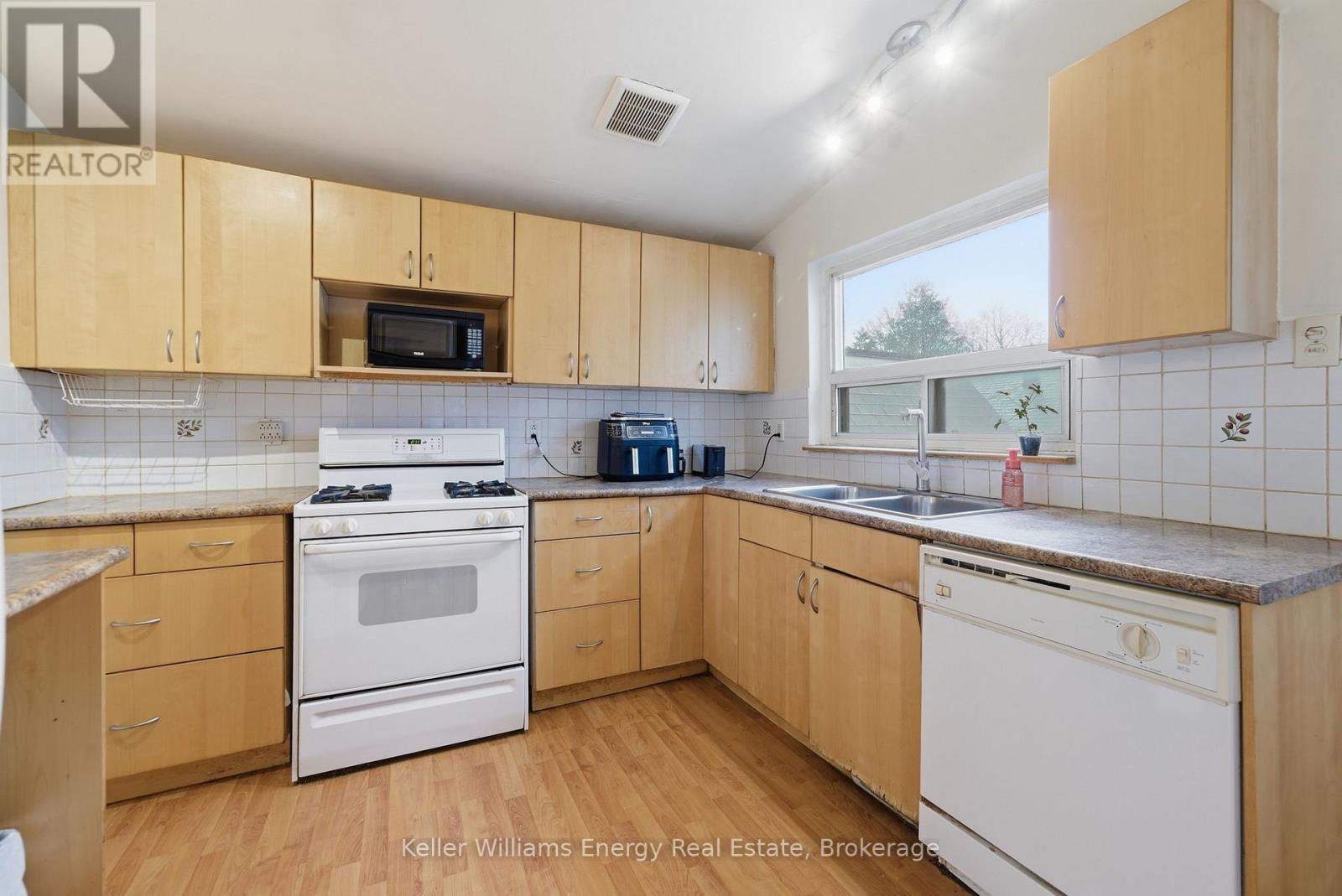 42 Oakley Boulevard, Toronto (bendale), Ontario