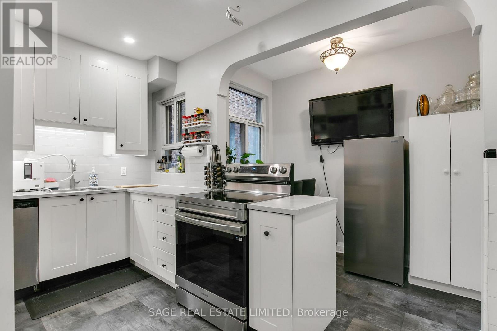 204 - 1840 Bathurst Street, Toronto (humewood-cedarvale), Ontario