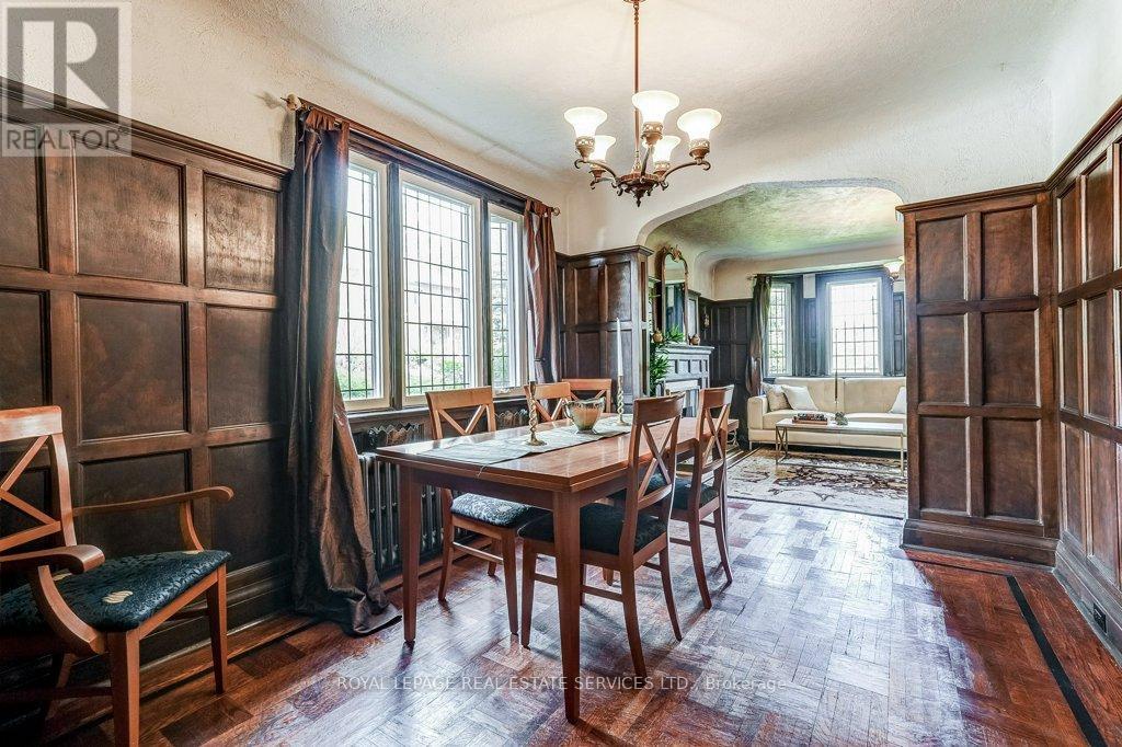 2 Larkin Avenue, Toronto (high Park-swansea), Ontario