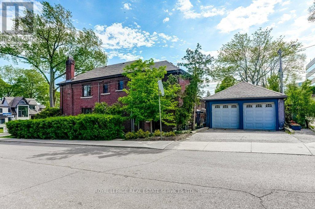 2 Larkin Avenue, Toronto (high Park-swansea), Ontario