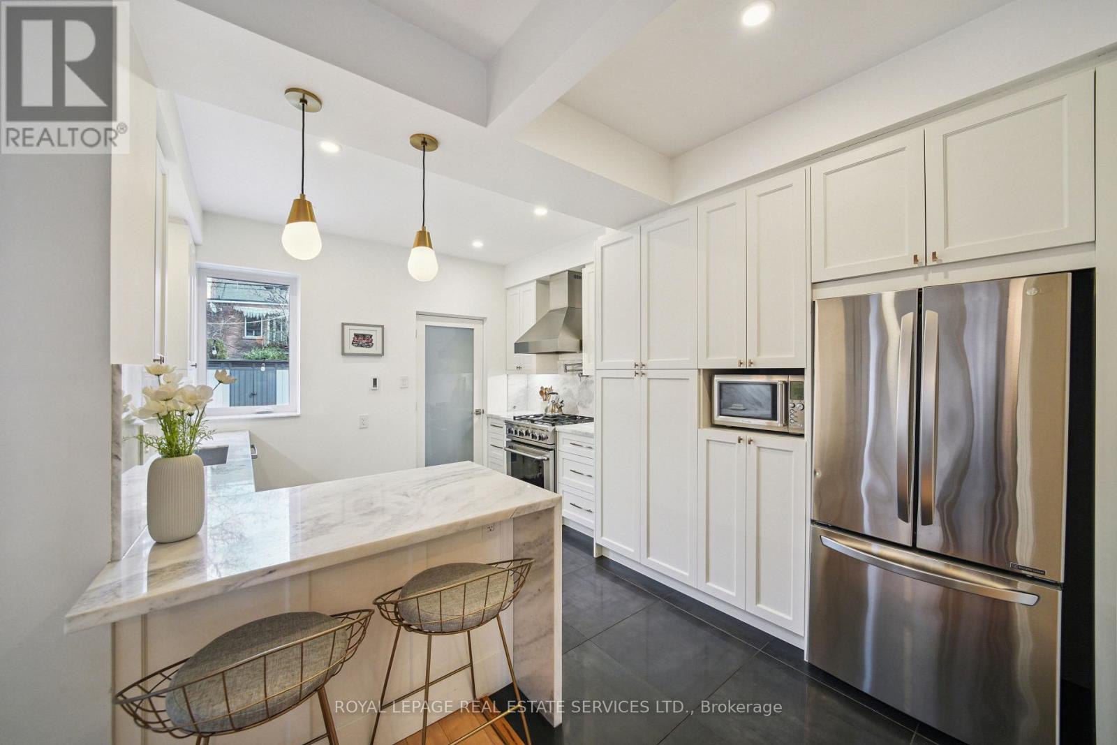 29 Parkside Drive, Toronto (high Park-swansea), Ontario