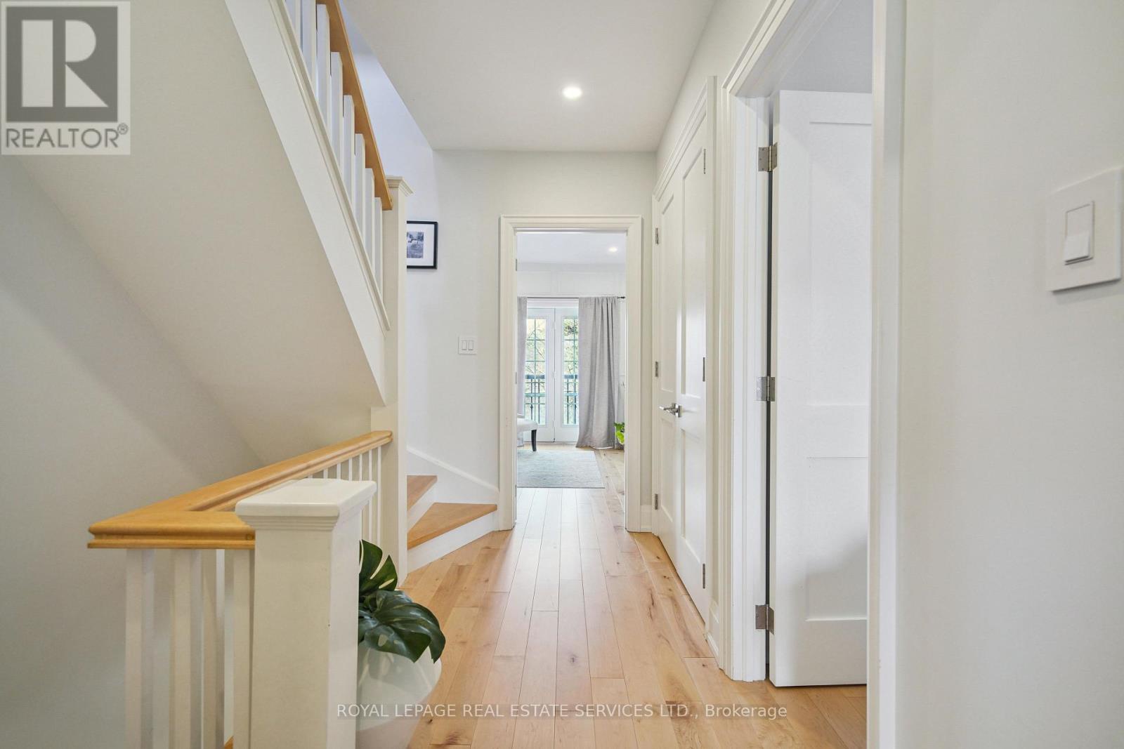 29 Parkside Drive, Toronto (high Park-swansea), Ontario
