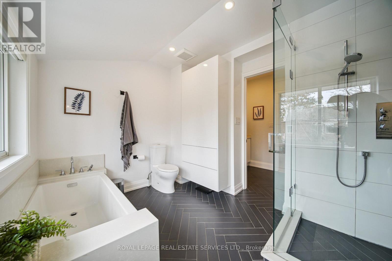 29 Parkside Drive, Toronto (high Park-swansea), Ontario