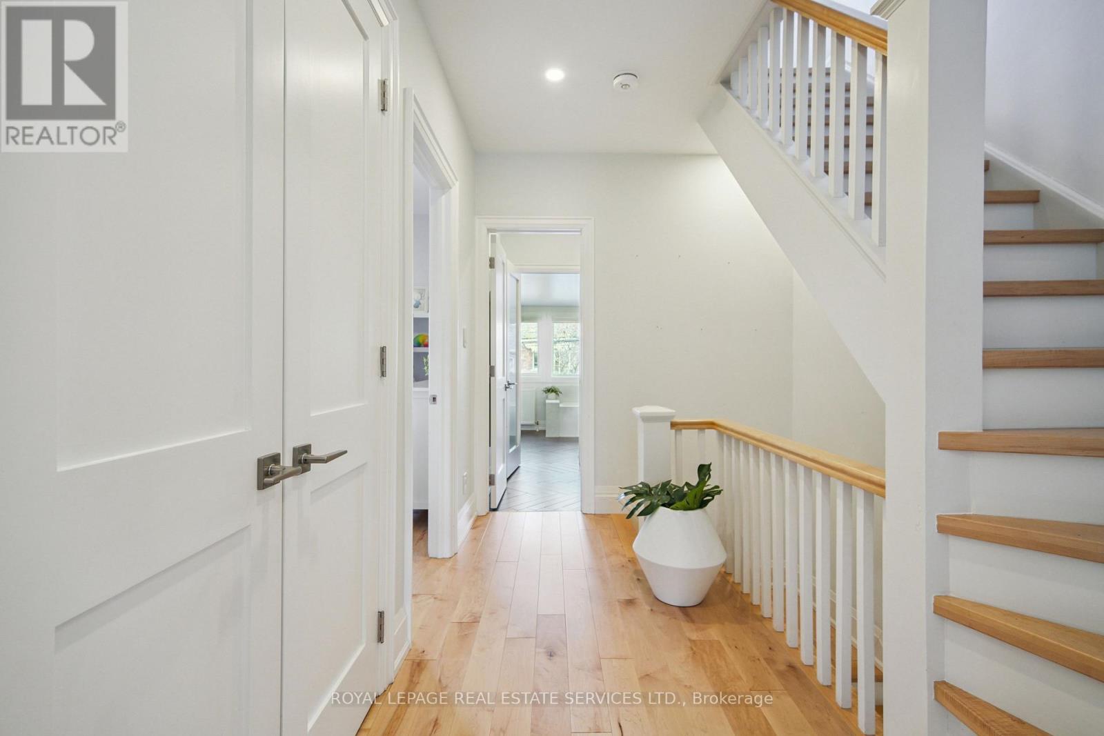 29 Parkside Drive, Toronto (high Park-swansea), Ontario