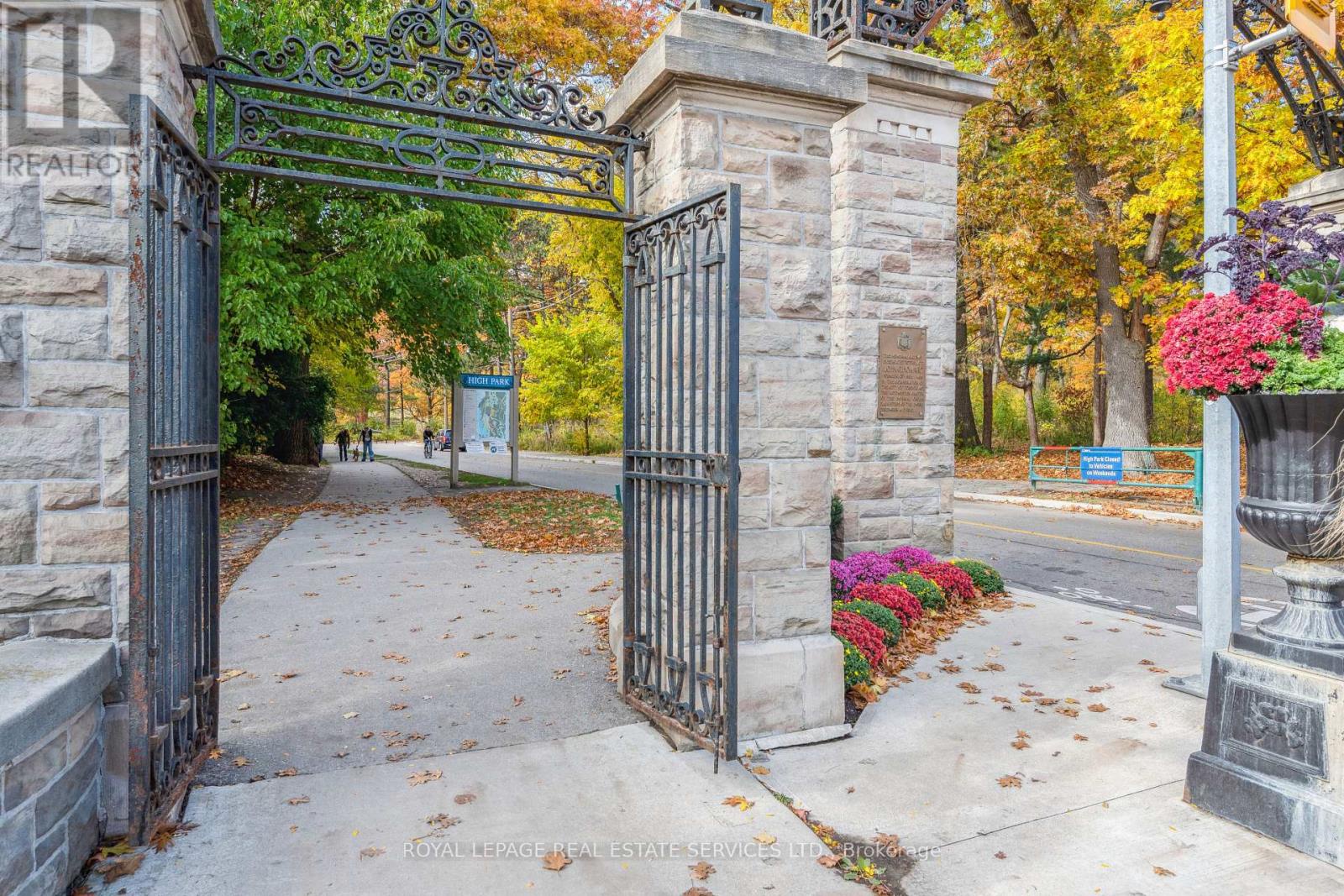 29 Parkside Drive, Toronto (high Park-swansea), Ontario