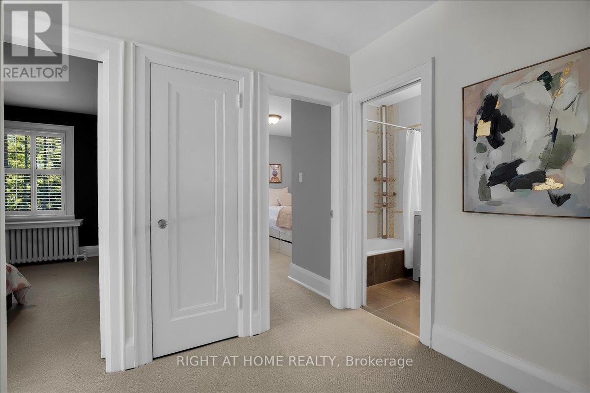 428 Briar Hill Avenue, Toronto (lawrence Park South), Ontario