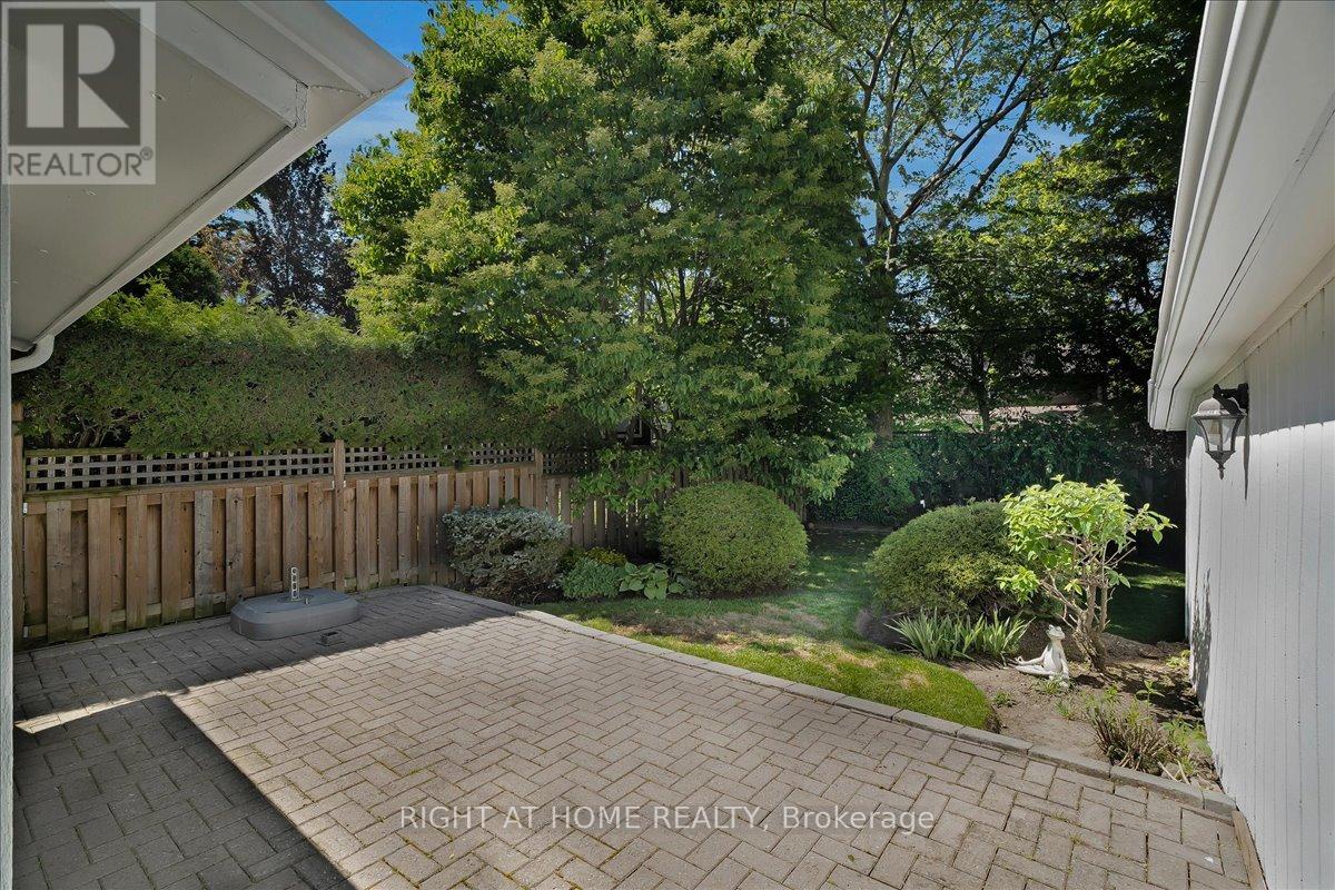 428 Briar Hill Avenue, Toronto (lawrence Park South), Ontario