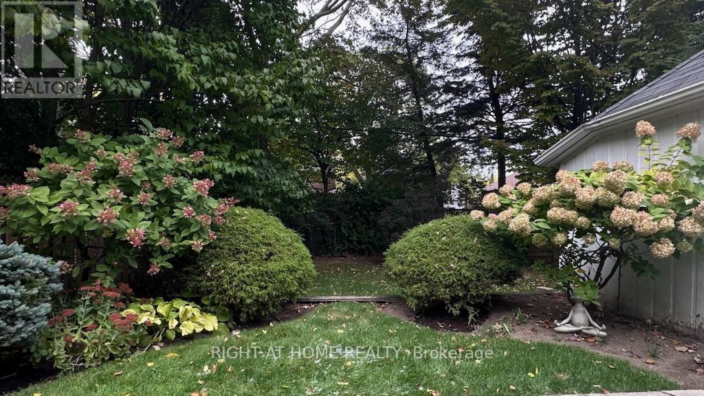 428 Briar Hill Avenue, Toronto (lawrence Park South), Ontario
