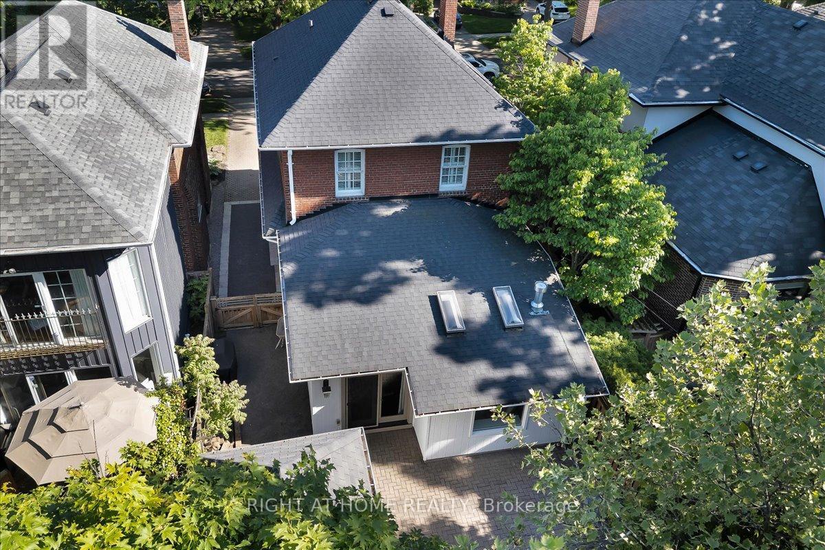 428 Briar Hill Avenue, Toronto (lawrence Park South), Ontario