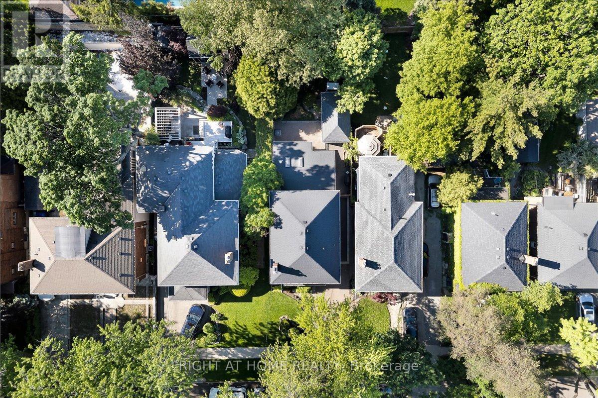 428 Briar Hill Avenue, Toronto (lawrence Park South), Ontario