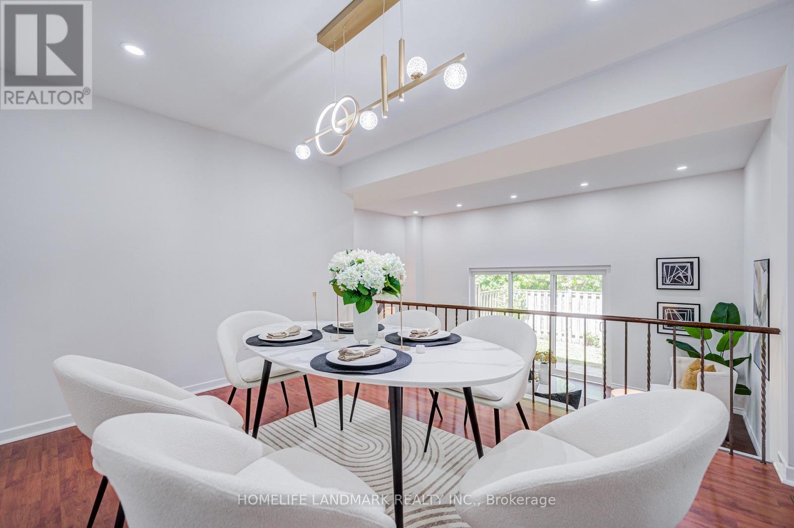 14 Low Meadoway, Toronto (hillcrest Village), Ontario