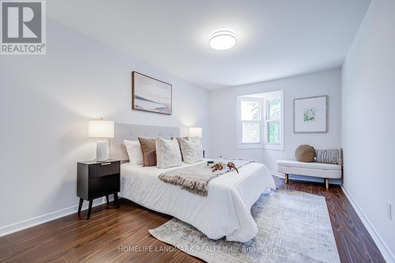 14 Low Meadoway, Toronto (hillcrest Village), Ontario