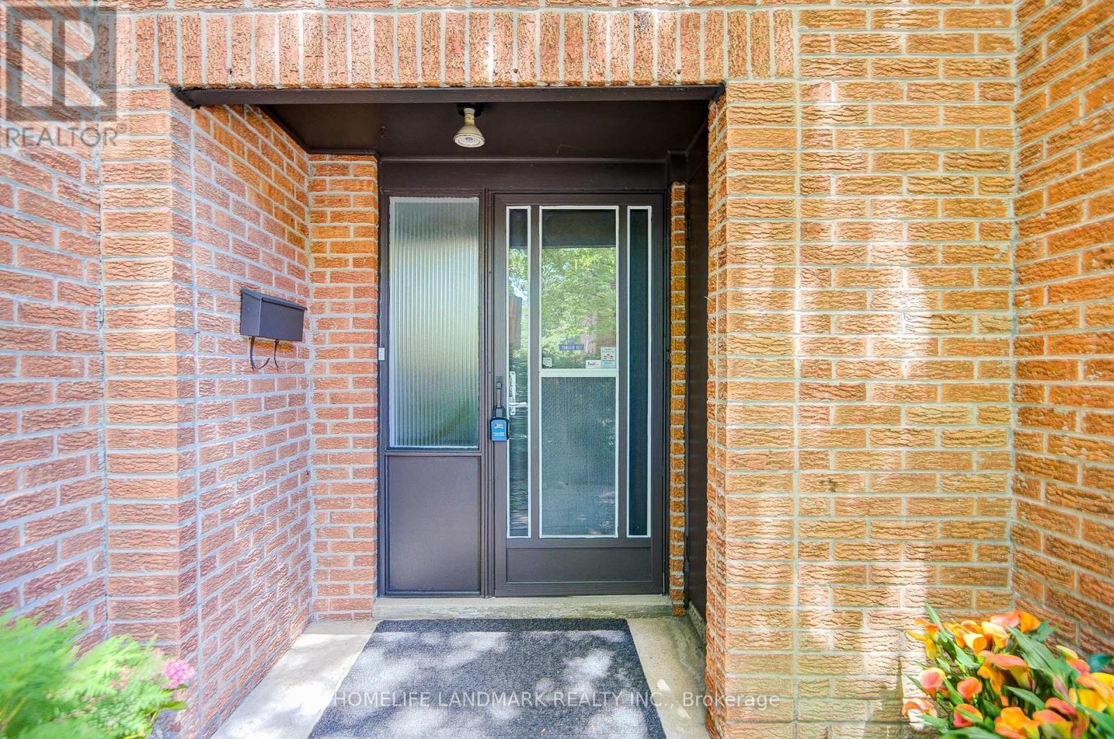 14 Low Meadoway, Toronto (hillcrest Village), Ontario