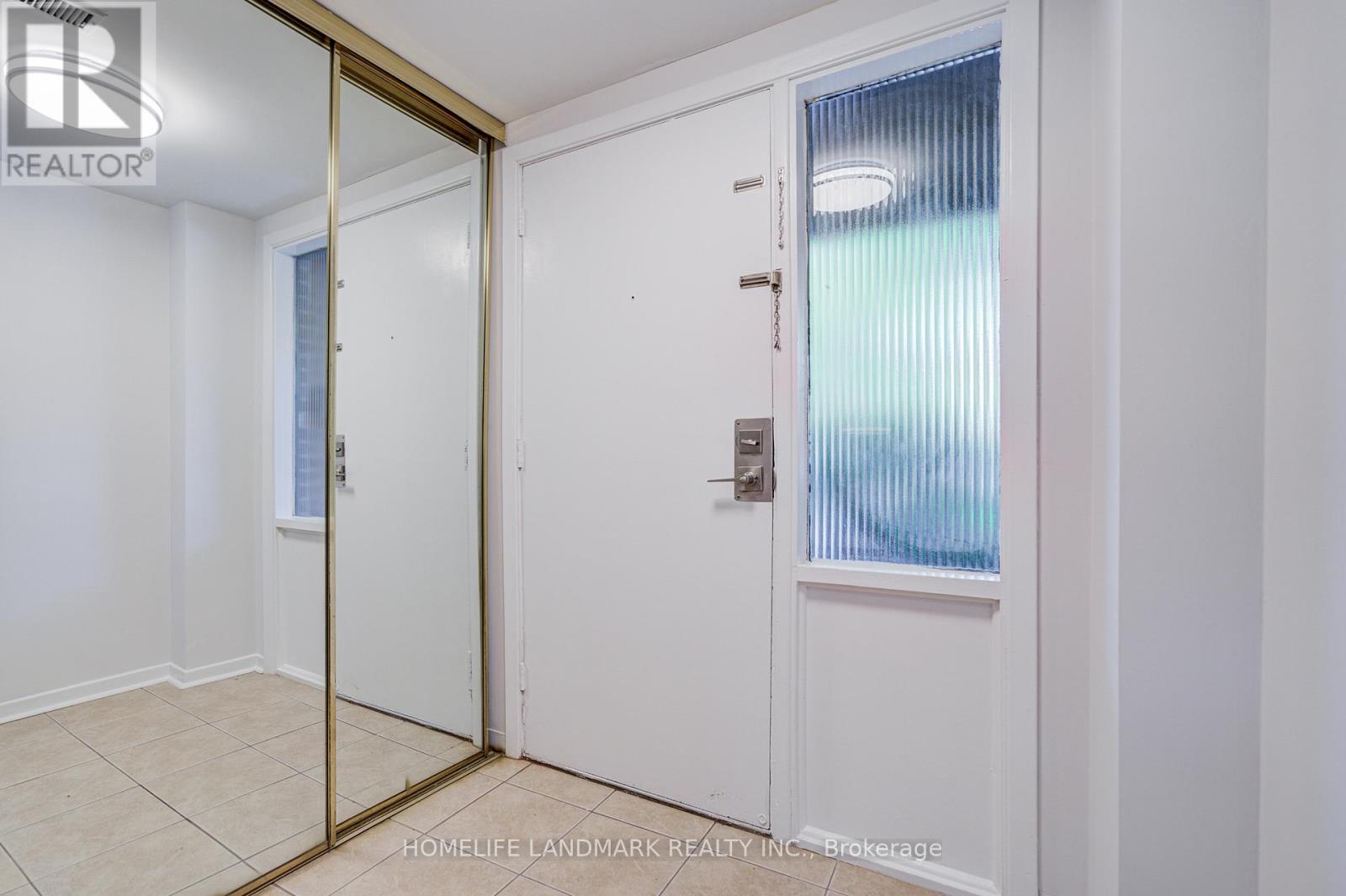 14 Low Meadoway, Toronto (hillcrest Village), Ontario