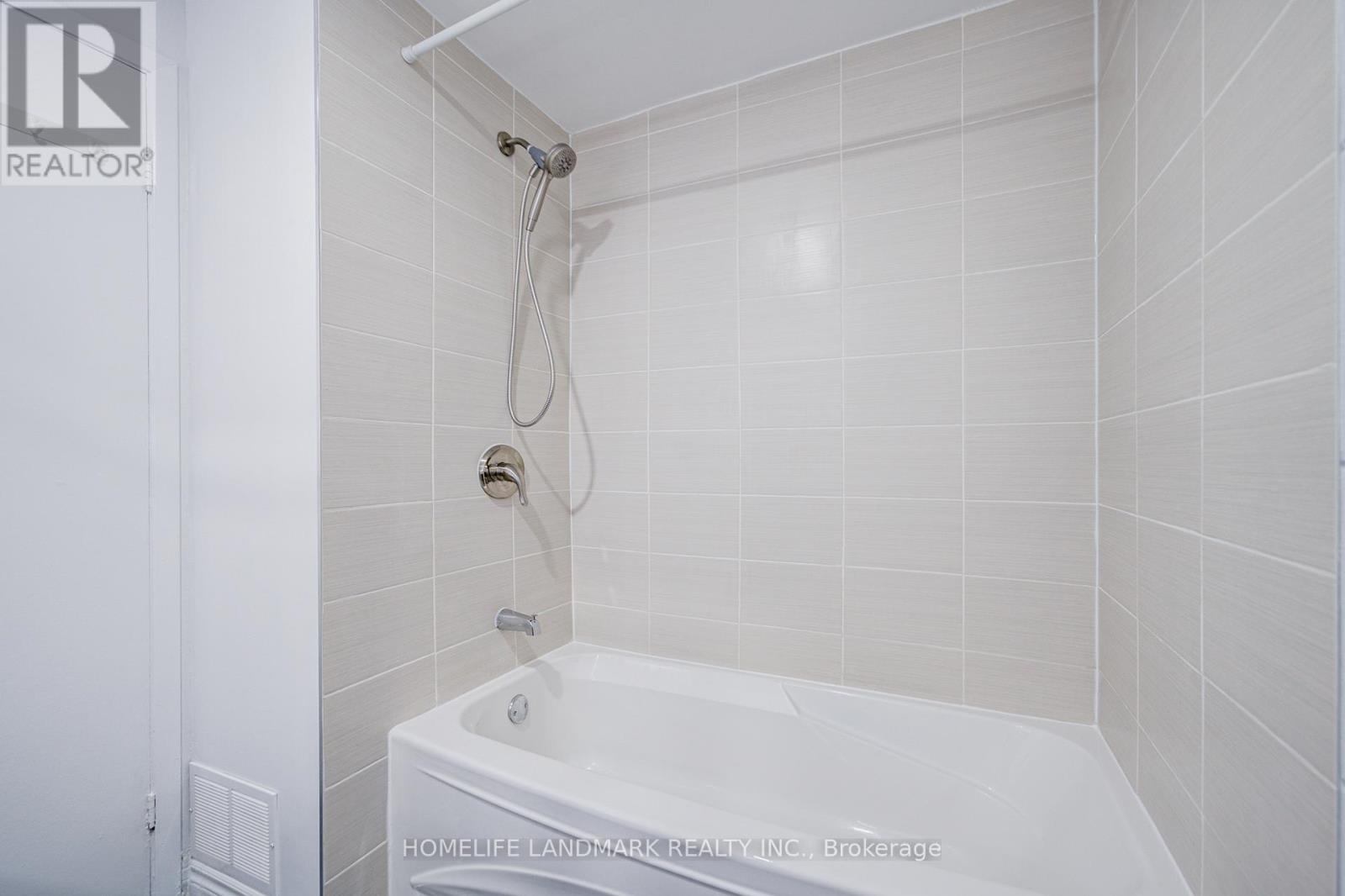 14 Low Meadoway, Toronto (hillcrest Village), Ontario
