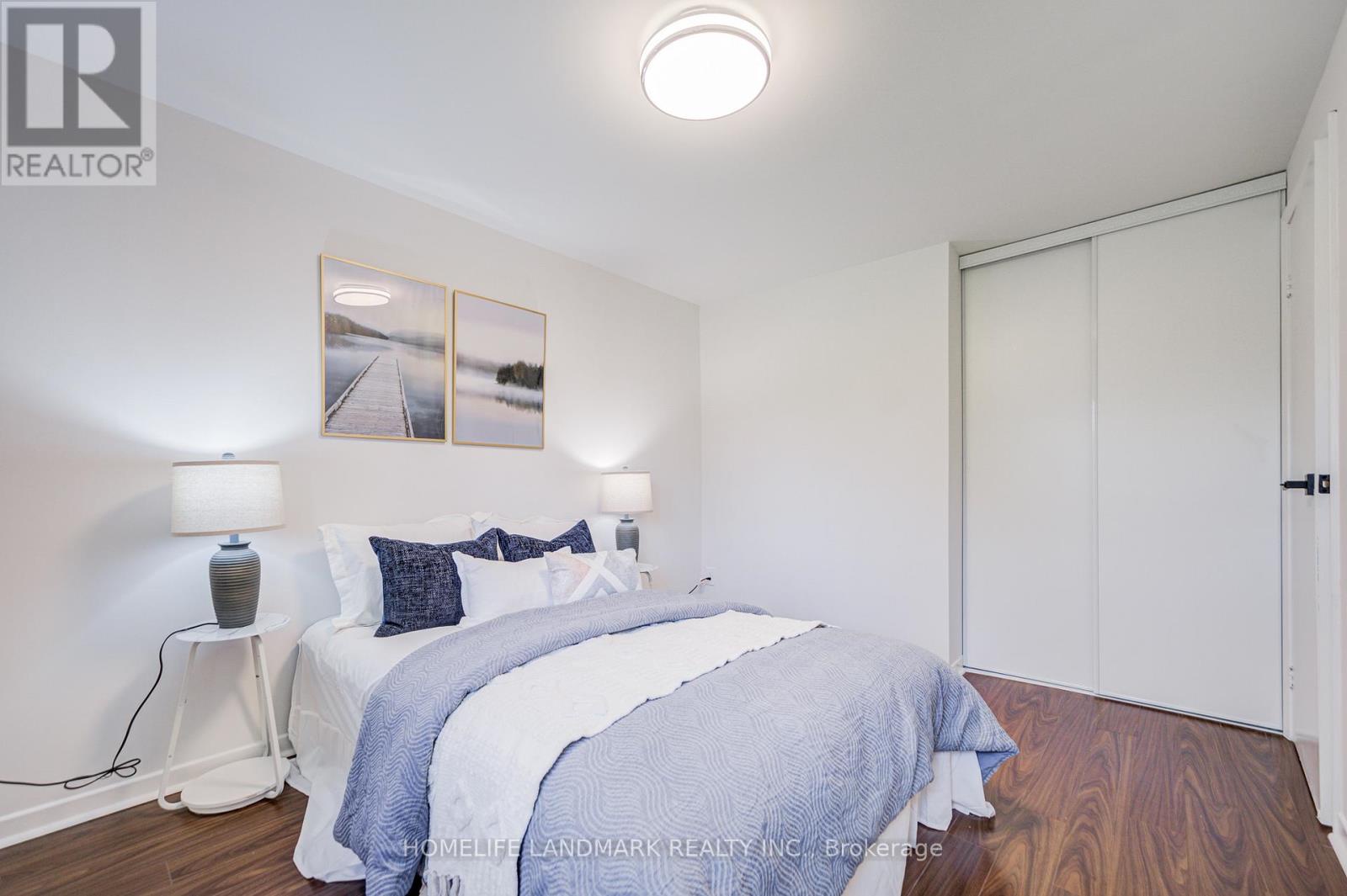 14 Low Meadoway, Toronto (hillcrest Village), Ontario