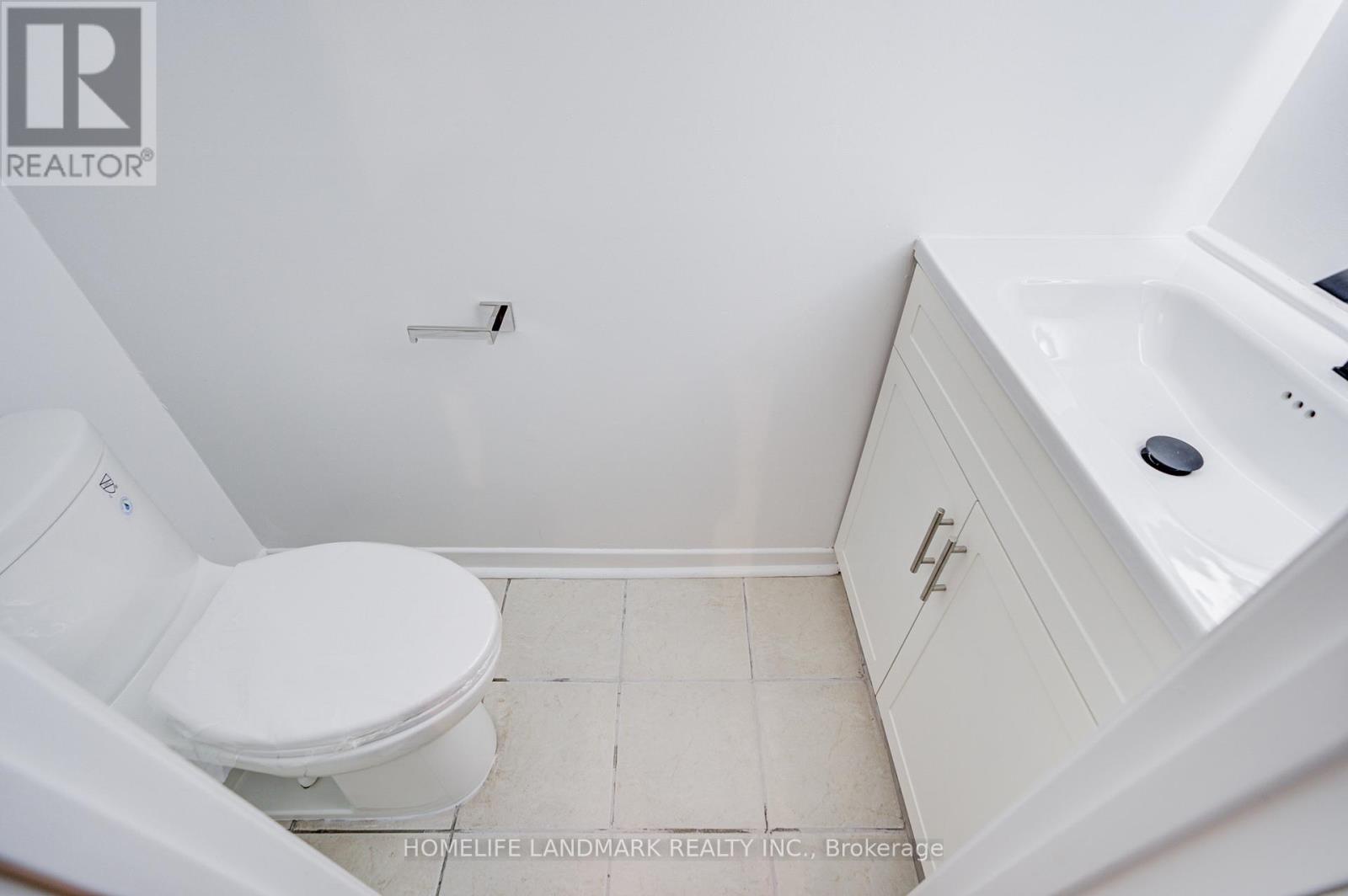 14 Low Meadoway, Toronto (hillcrest Village), Ontario