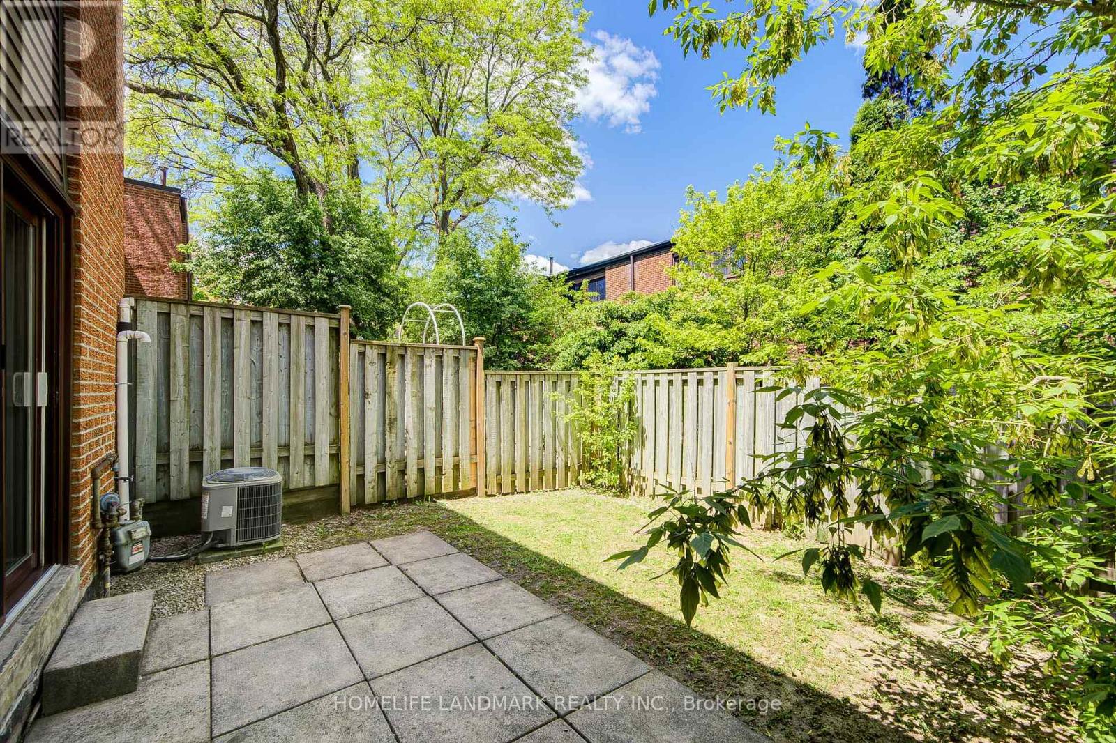 14 Low Meadoway, Toronto (hillcrest Village), Ontario