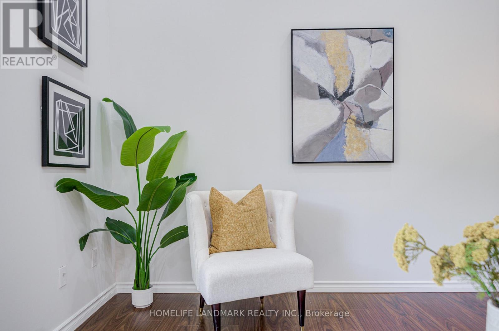 14 Low Meadoway, Toronto (hillcrest Village), Ontario