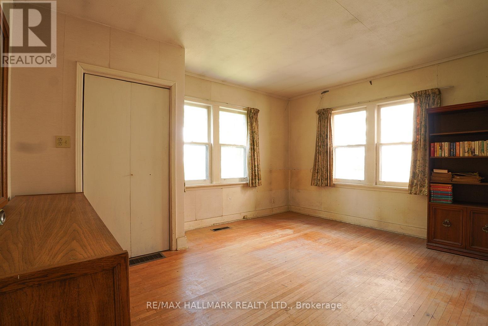 63 Highview Avenue, Toronto (birchcliffe-cliffside), Ontario