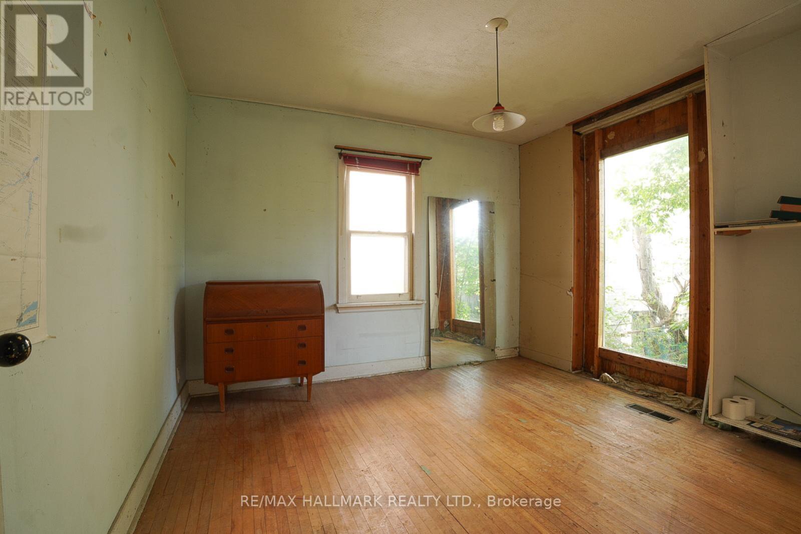 63 Highview Avenue, Toronto (birchcliffe-cliffside), Ontario