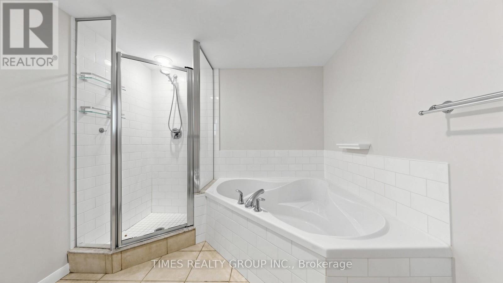 1407 - 185 Legion Road N, Toronto (mimico), Ontario