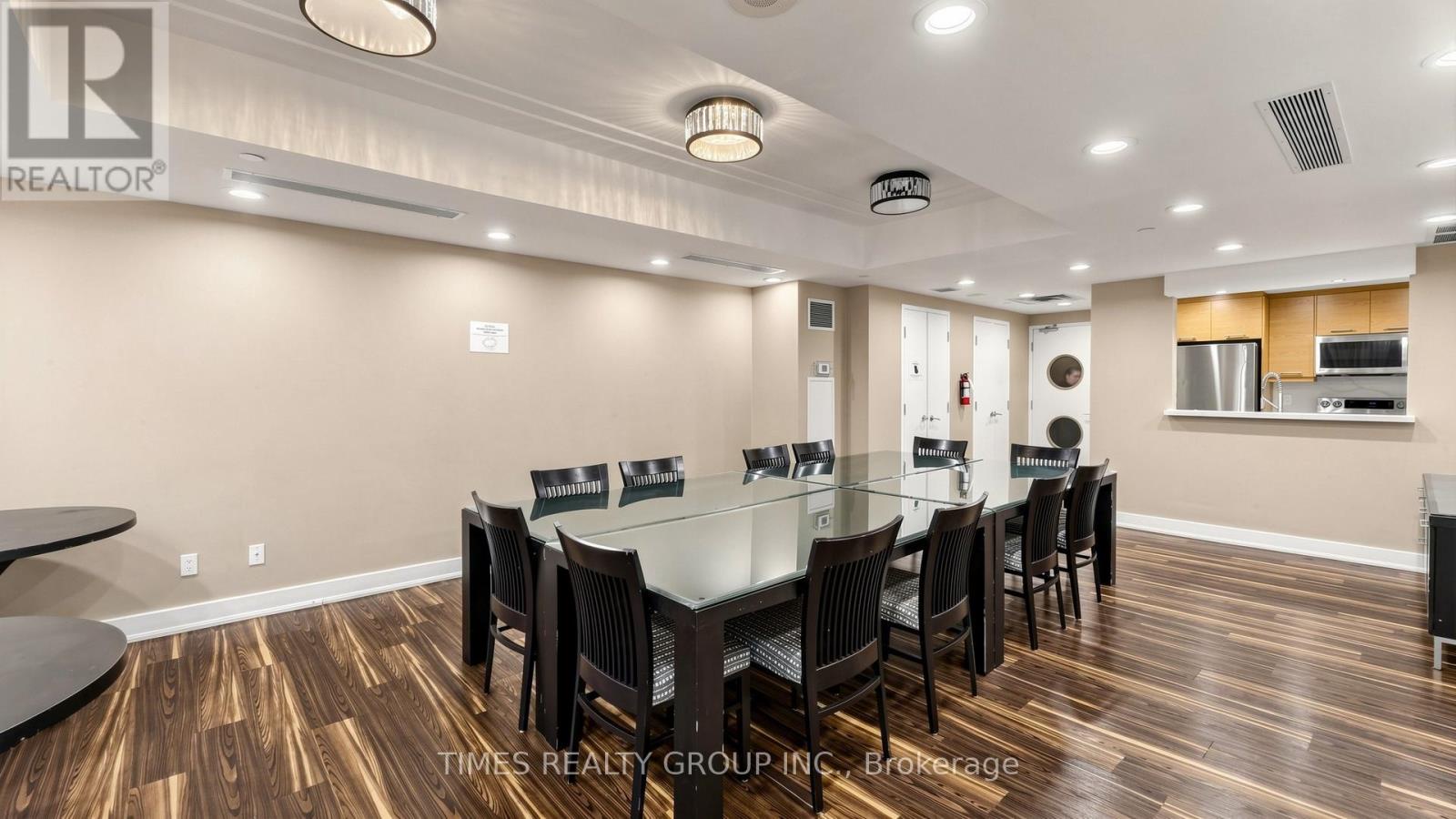 1407 - 185 Legion Road N, Toronto (mimico), Ontario