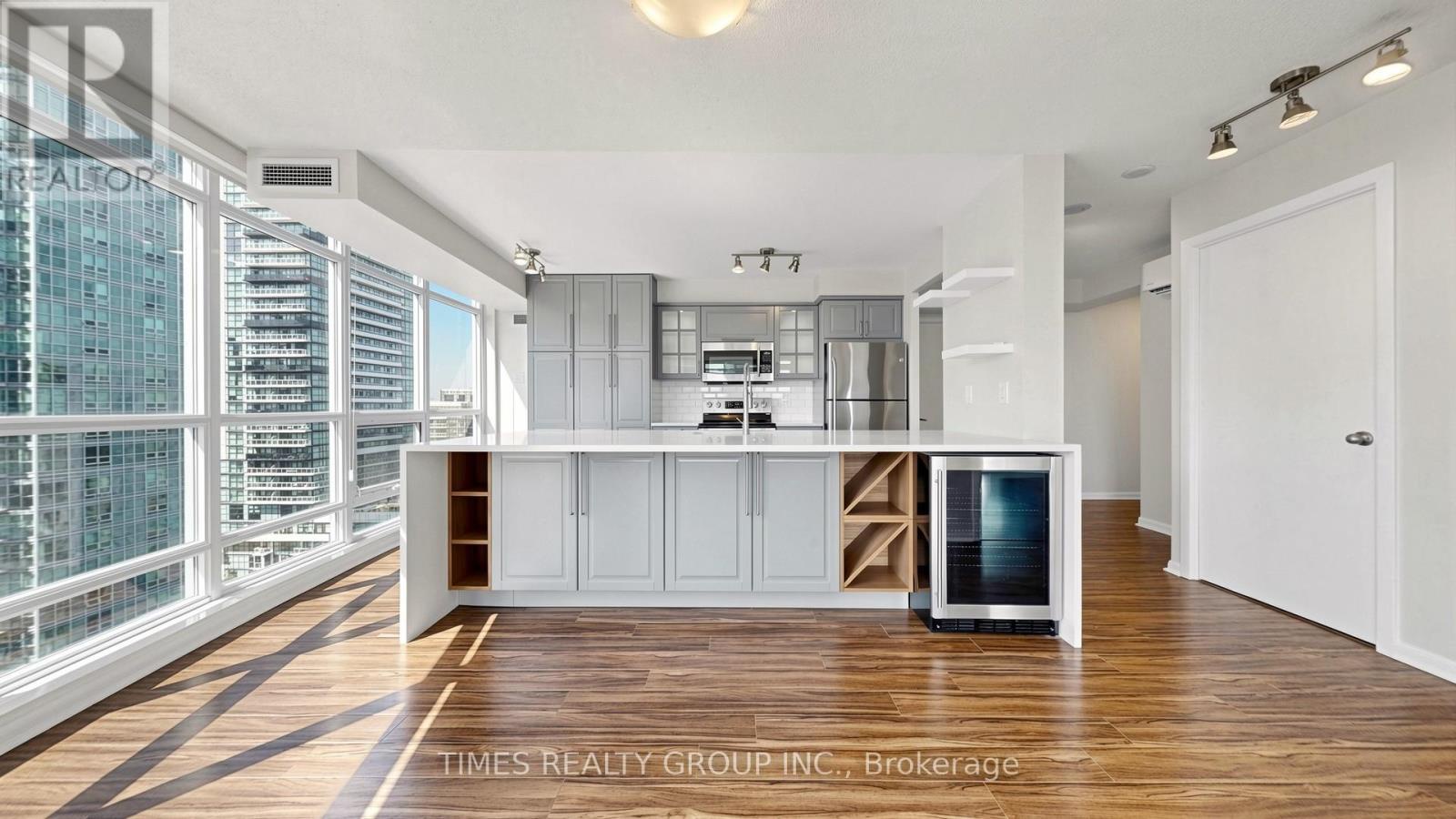1407 - 185 Legion Road N, Toronto (mimico), Ontario