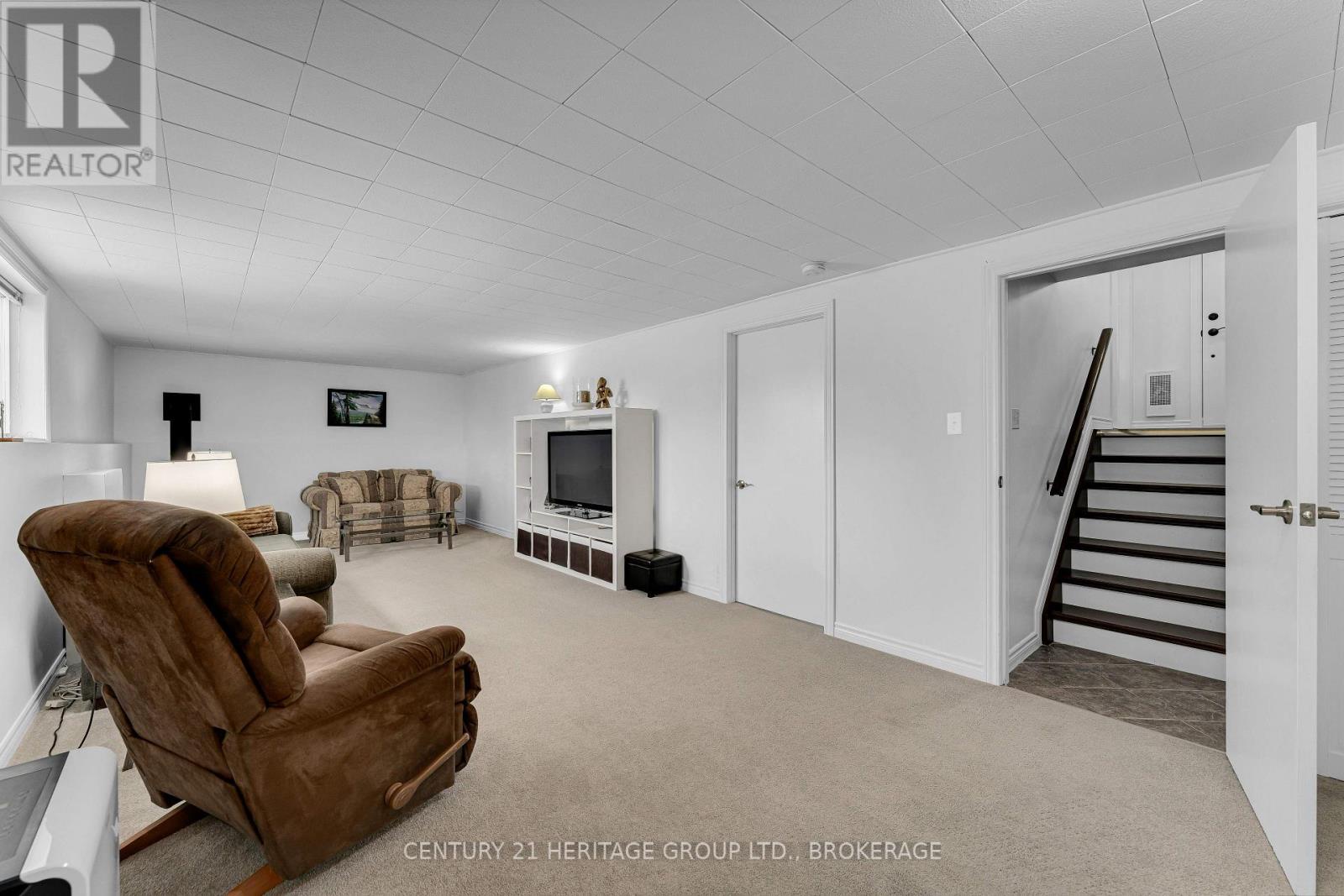 120 Pinecrest Road S, Stone Mills (stone Mills), Ontario