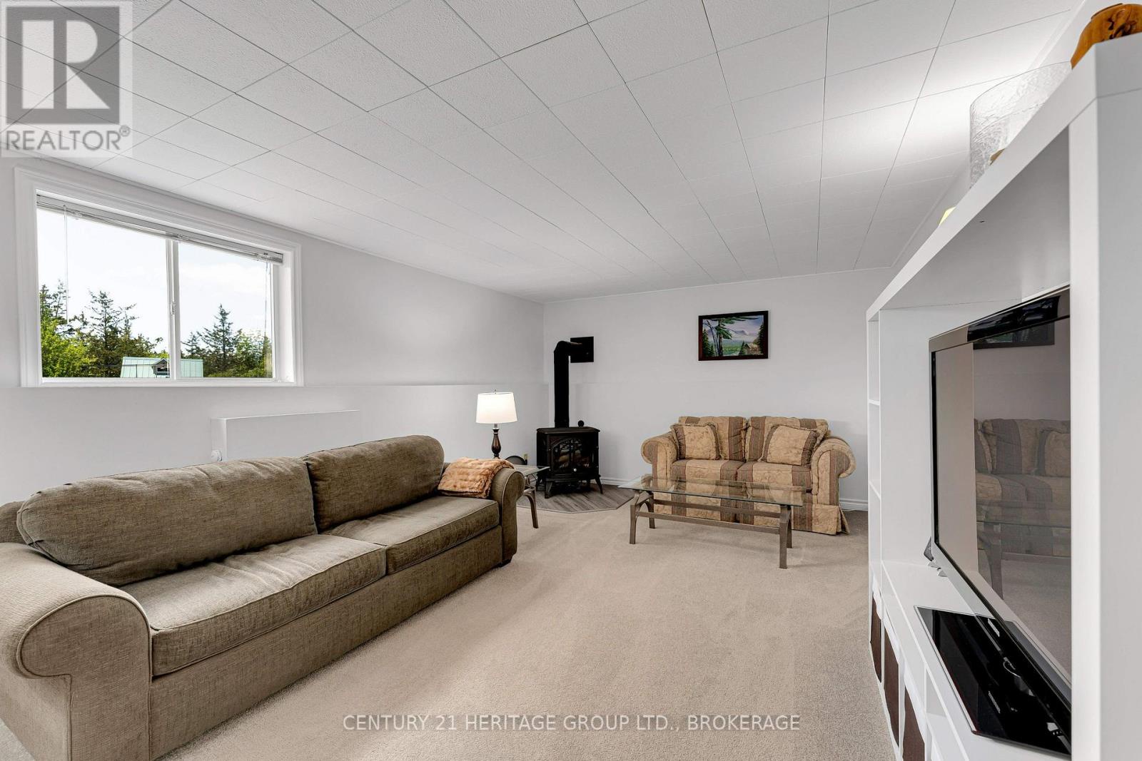 120 Pinecrest Road S, Stone Mills (stone Mills), Ontario
