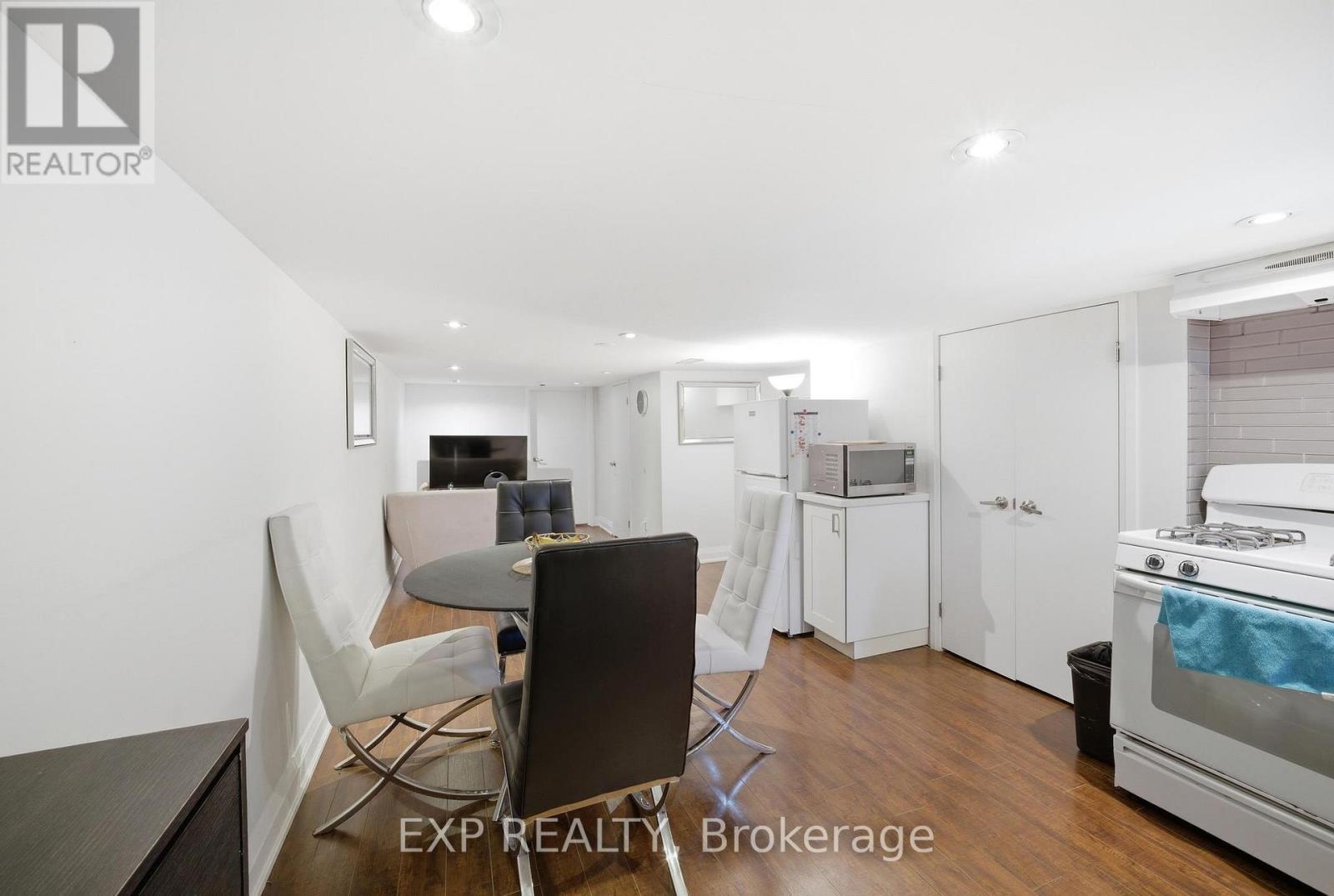 679 Ossington Avenue, Toronto (palmerston-little Italy), Ontario