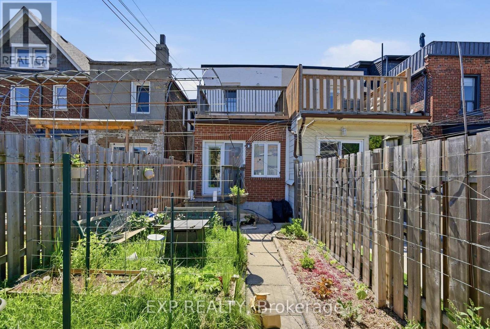 679 Ossington Avenue, Toronto (palmerston-little Italy), Ontario